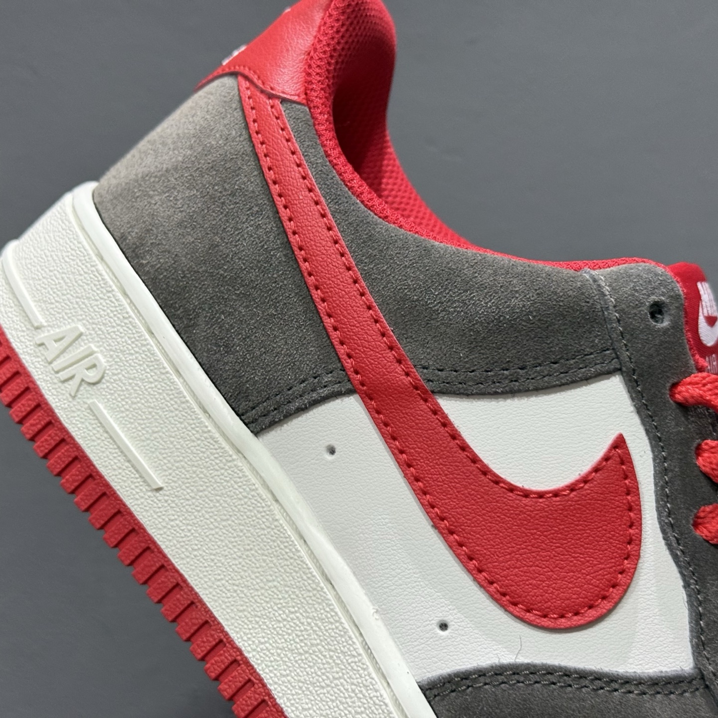 Nike Air Force 1'07 Low 空军一号低帮休闲板鞋 FQ8714-201