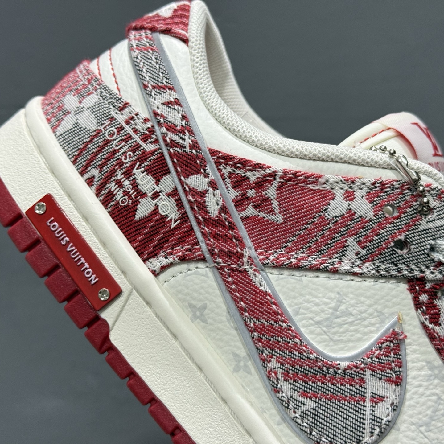 Nike SB Dunk Low LV联名 灰红牛仔 周年高端定制 低帮休闲板鞋 SC9772-809