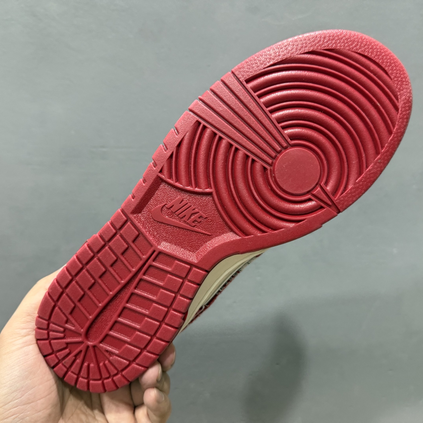 Nike SB Dunk Low LV联名 灰红牛仔 周年高端定制 低帮休闲板鞋 SC9772-809