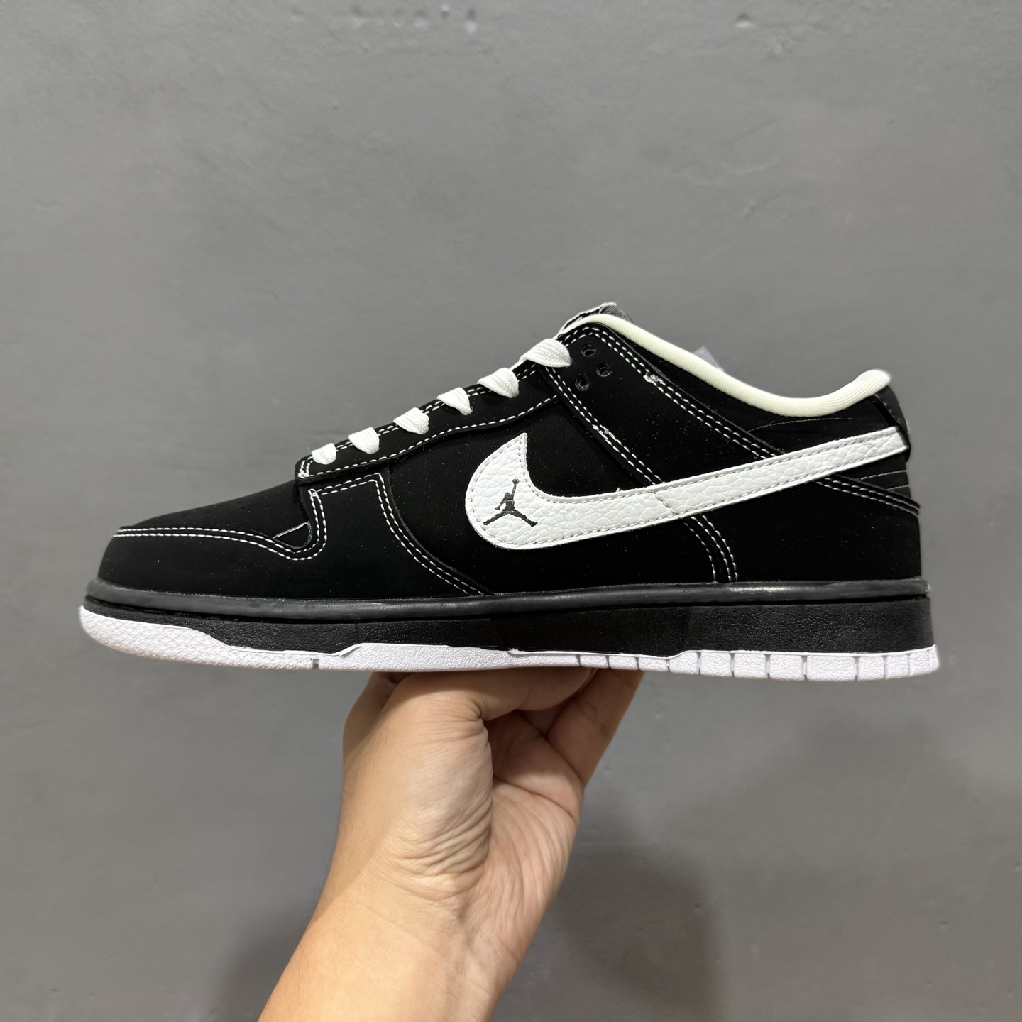 Nike SB Dunk Low 全黑白勾 周年 高端定制 低帮休闲板鞋  LW1818-117