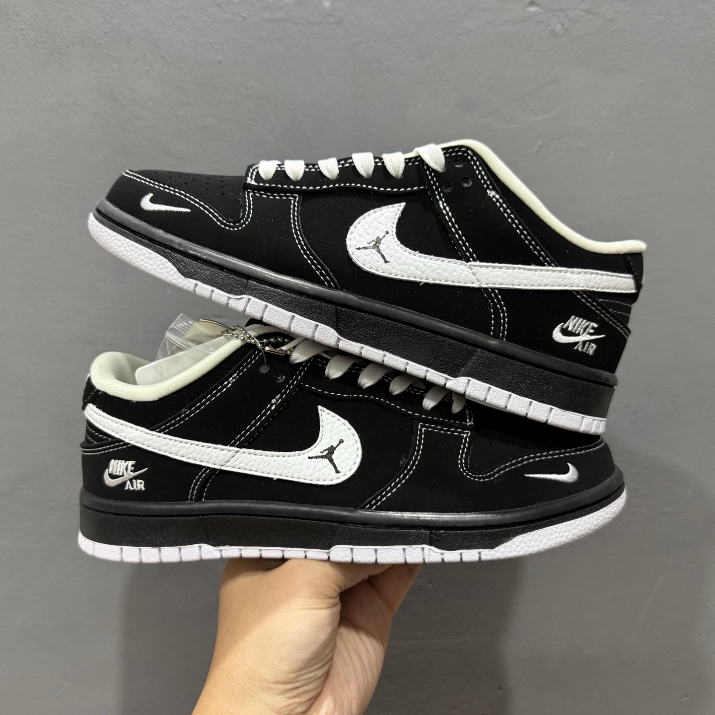 Nike SB Dunk Low 全黑白勾 周年 高端定制 低帮休闲板鞋  LW1818-117