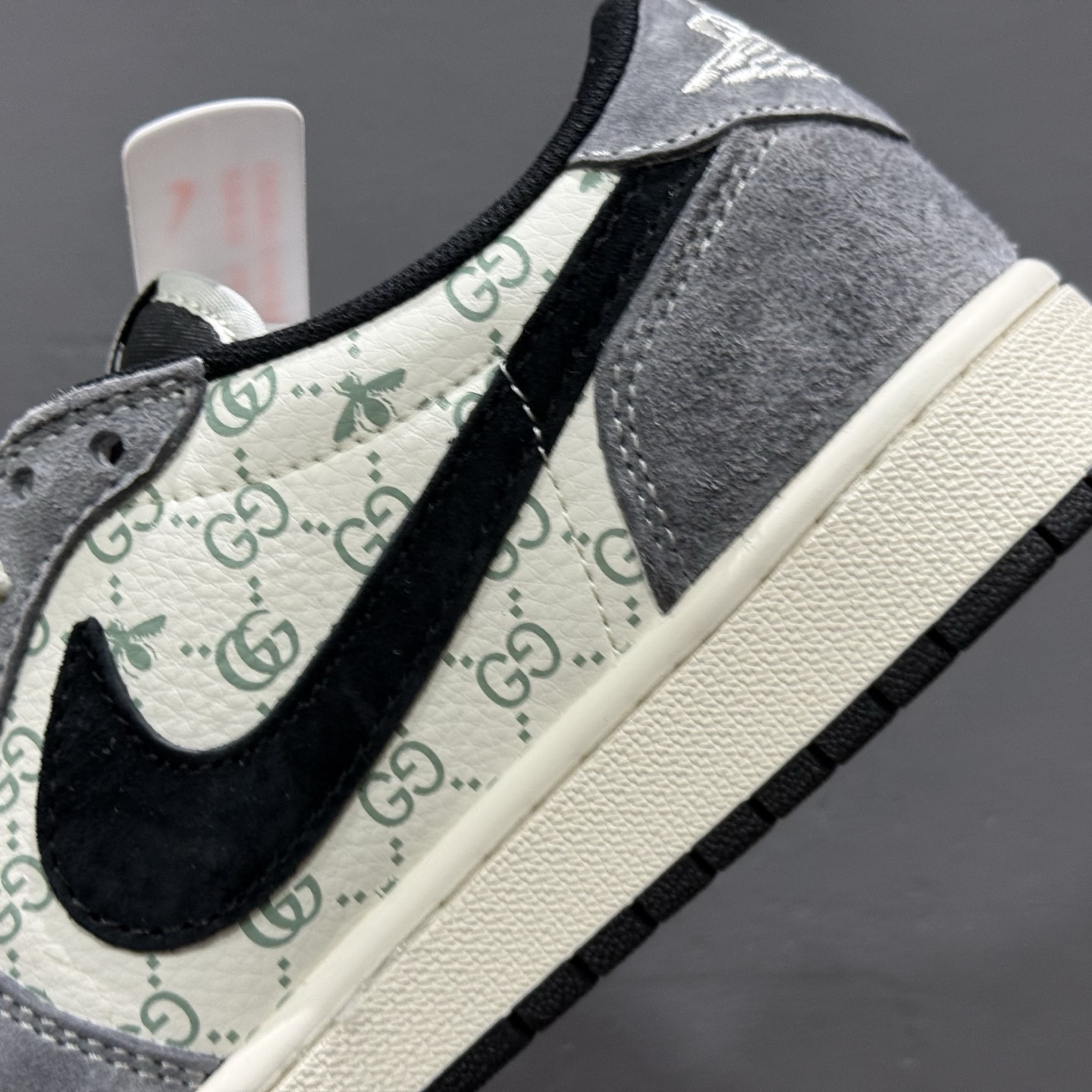 Nk SB Dunk Low 斯图西联名-米白蓝勾 周年高端定制 低帮休闲板鞋 SJ2068-137