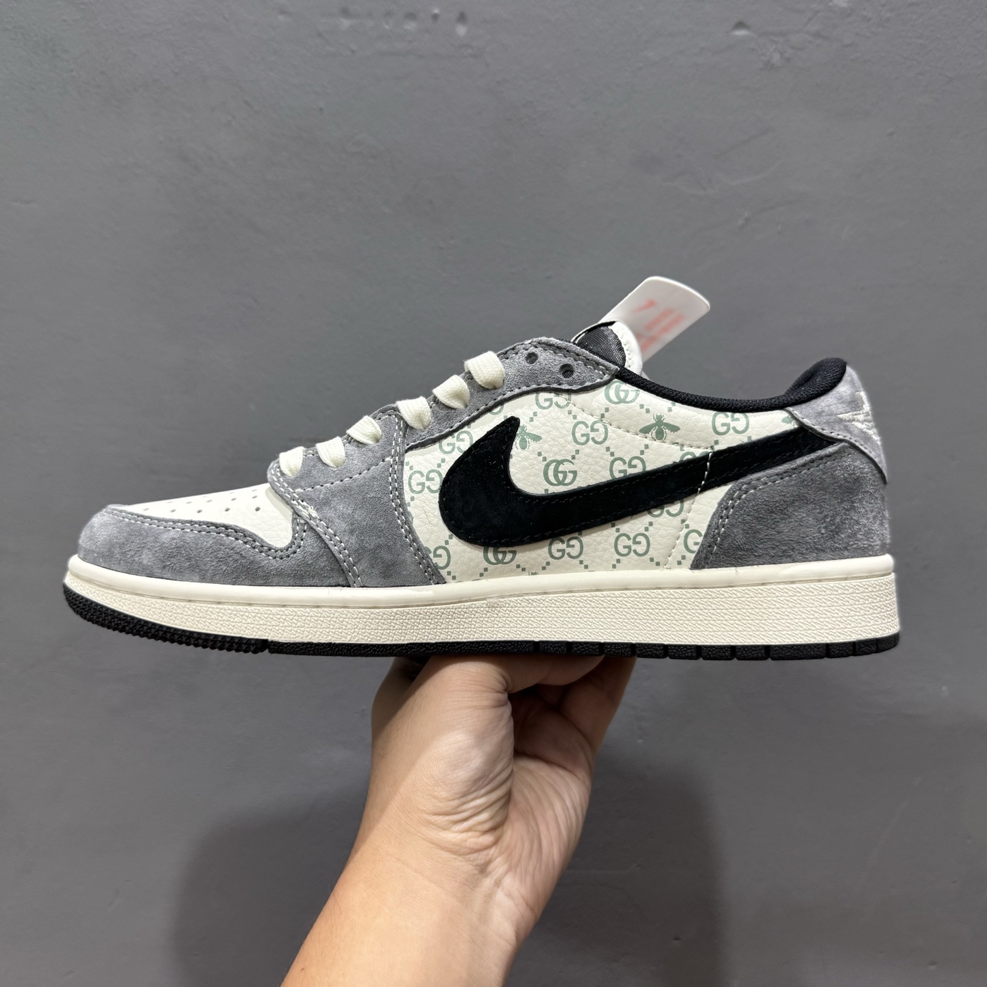Nk SB Dunk Low 斯图西联名-米白蓝勾 周年高端定制 低帮休闲板鞋 SJ2068-137