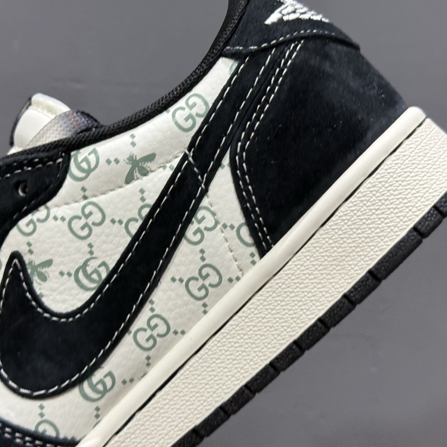 Nk SB Dunk Low 斯图西联名-米白蓝勾 周年高端定制 低帮休闲板鞋 SJ2068-139