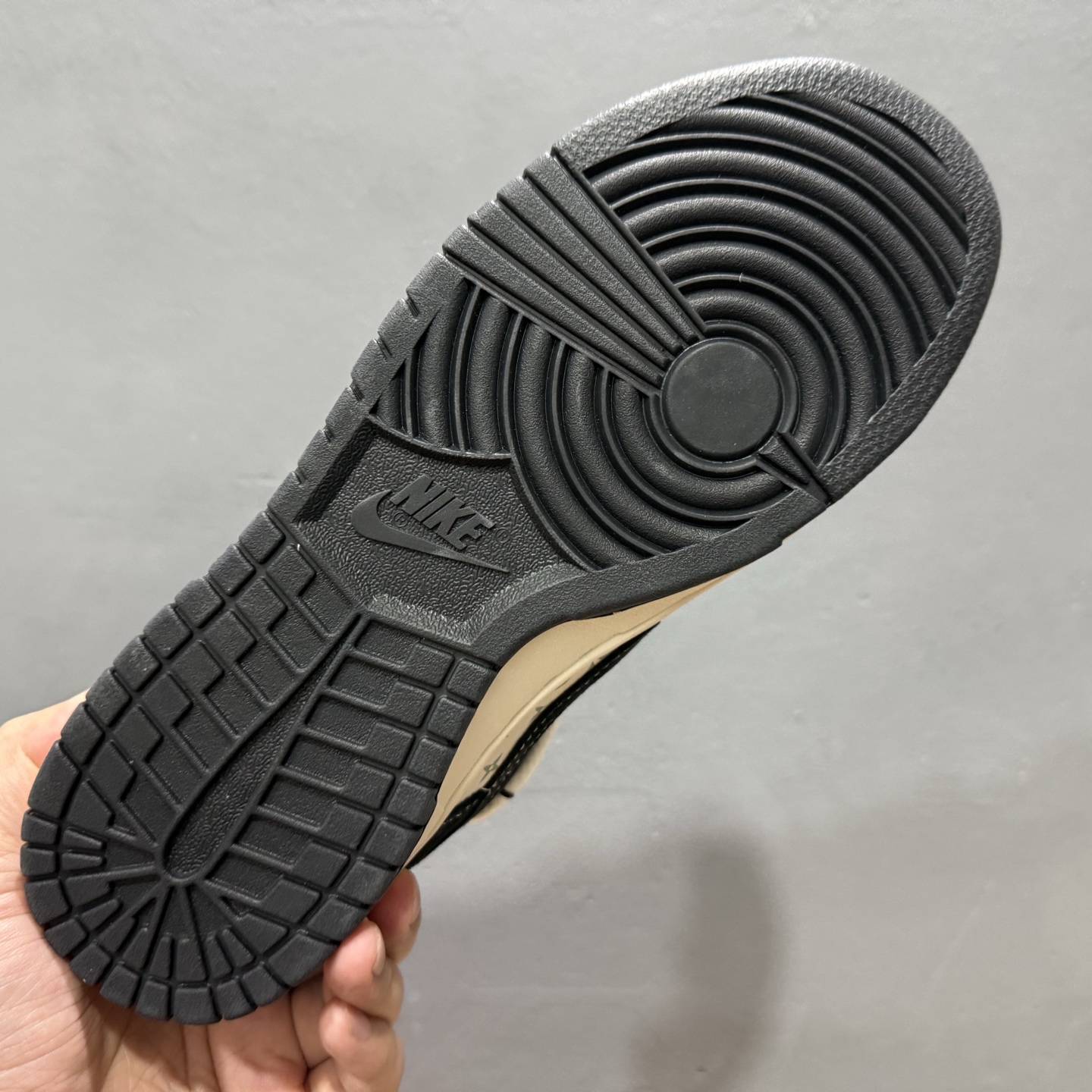 C版 Nike SB Dunk Low x Supreme暴力熊联名款 白黑绑带  SJ2068-290