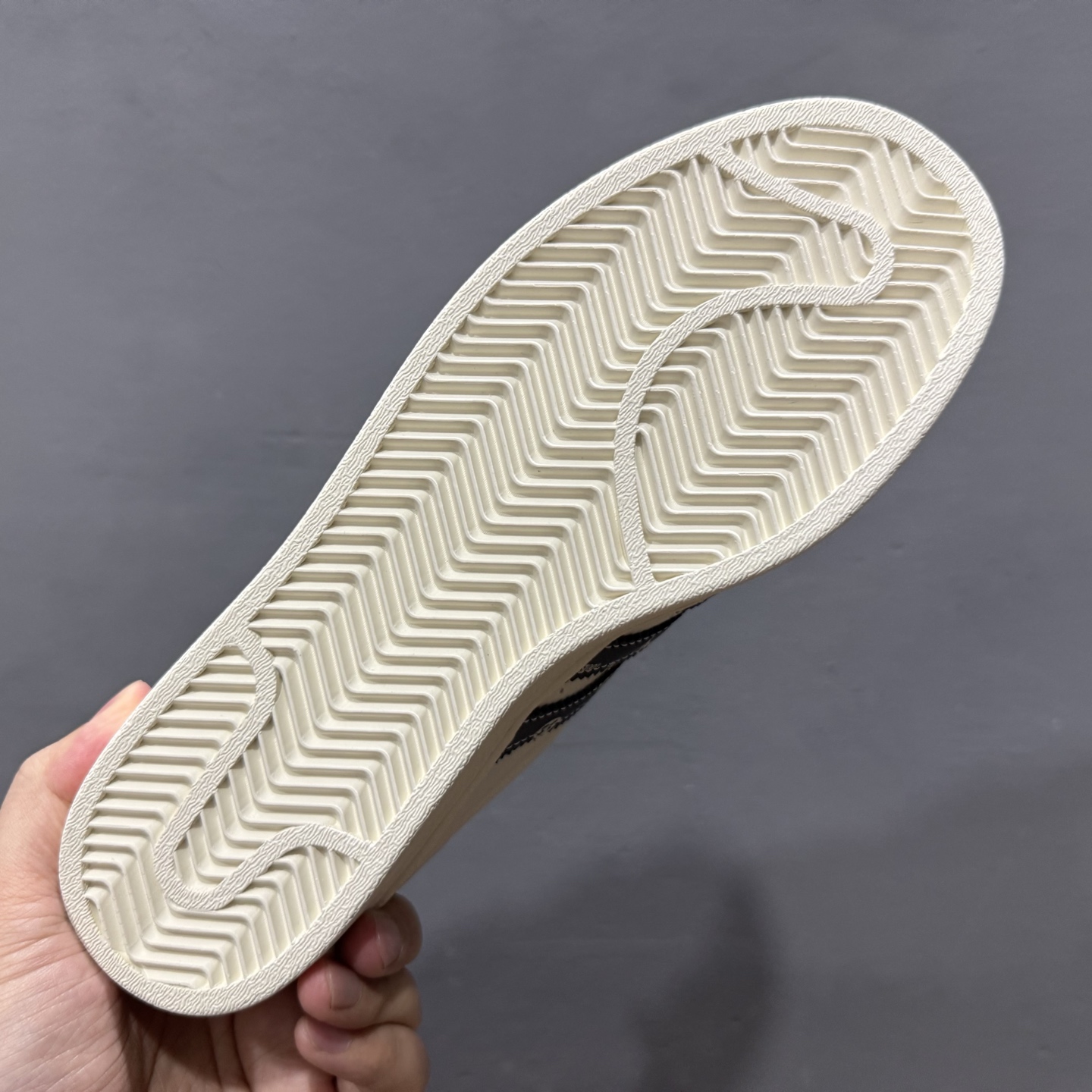 C版 Adidas Originals Superstar LV联名款 经典贝壳头 XS0015 C版 Adidas Originals Superstar LV联名款 经典贝壳头 XS0015