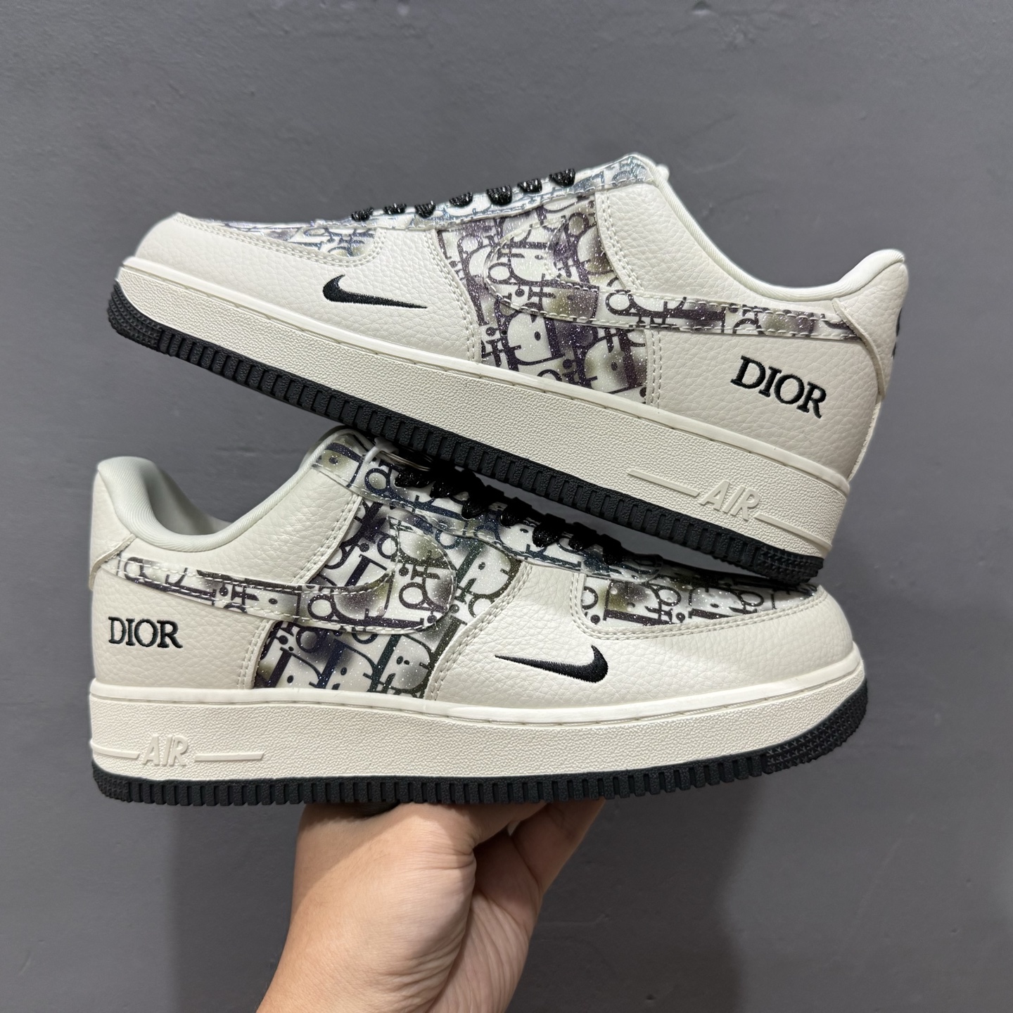 Nike Air Force 1'07 Low 迪奥联名 灰色插花 空军一号低帮休闲板鞋 DF0188-064 Nike Air Force 1'07 Low 迪奥联名 灰色插花 空军一号低帮休闲板鞋 DF0188-064