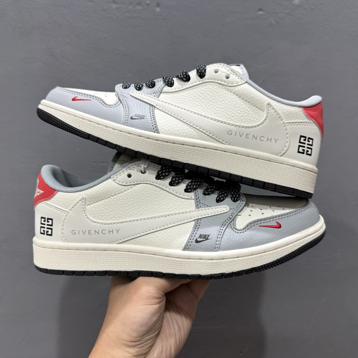 Travis Scott x Fragment Design × Air Jordan 1 Low OG SP AJ1 乔1纪 梵希联名 灰黑底 低帮文化休闲板鞋  XS7089-599
