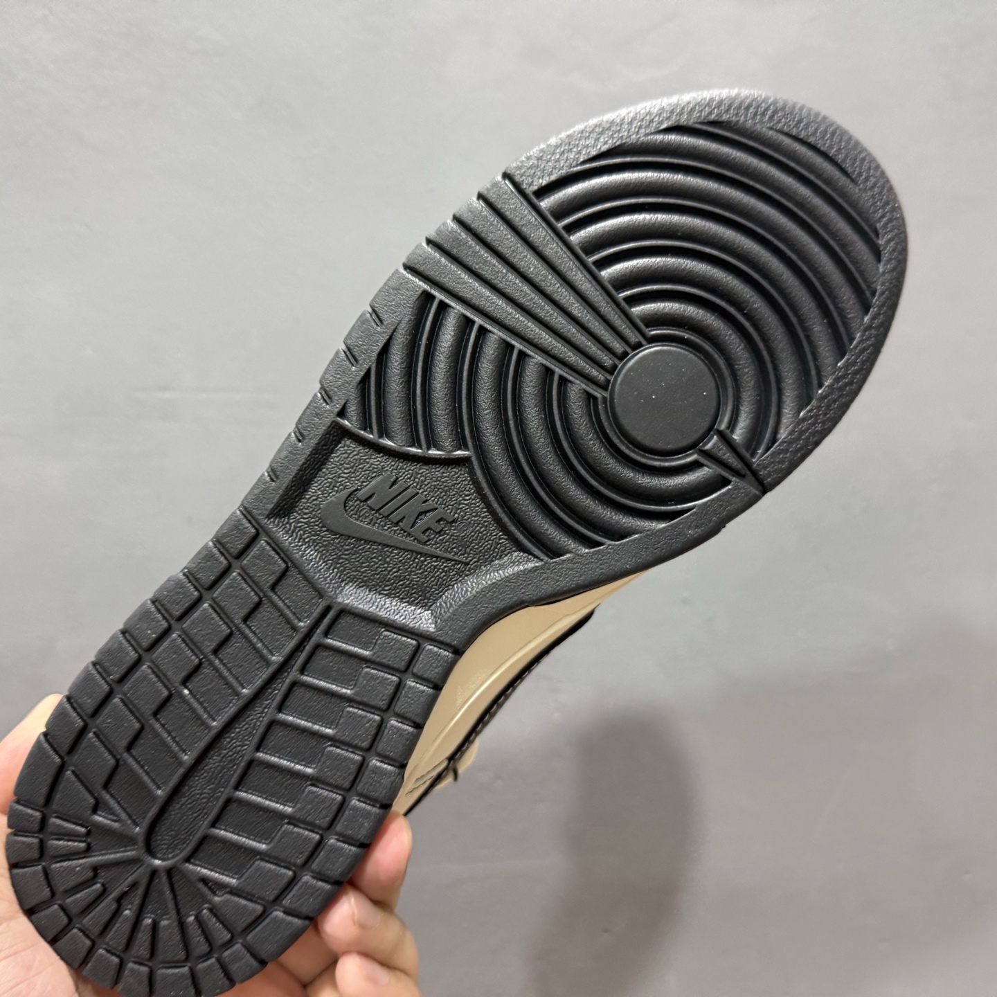 Nike SB Dunk Low LV联名绑带黑勾 低帮休闲板鞋  DM6868-076