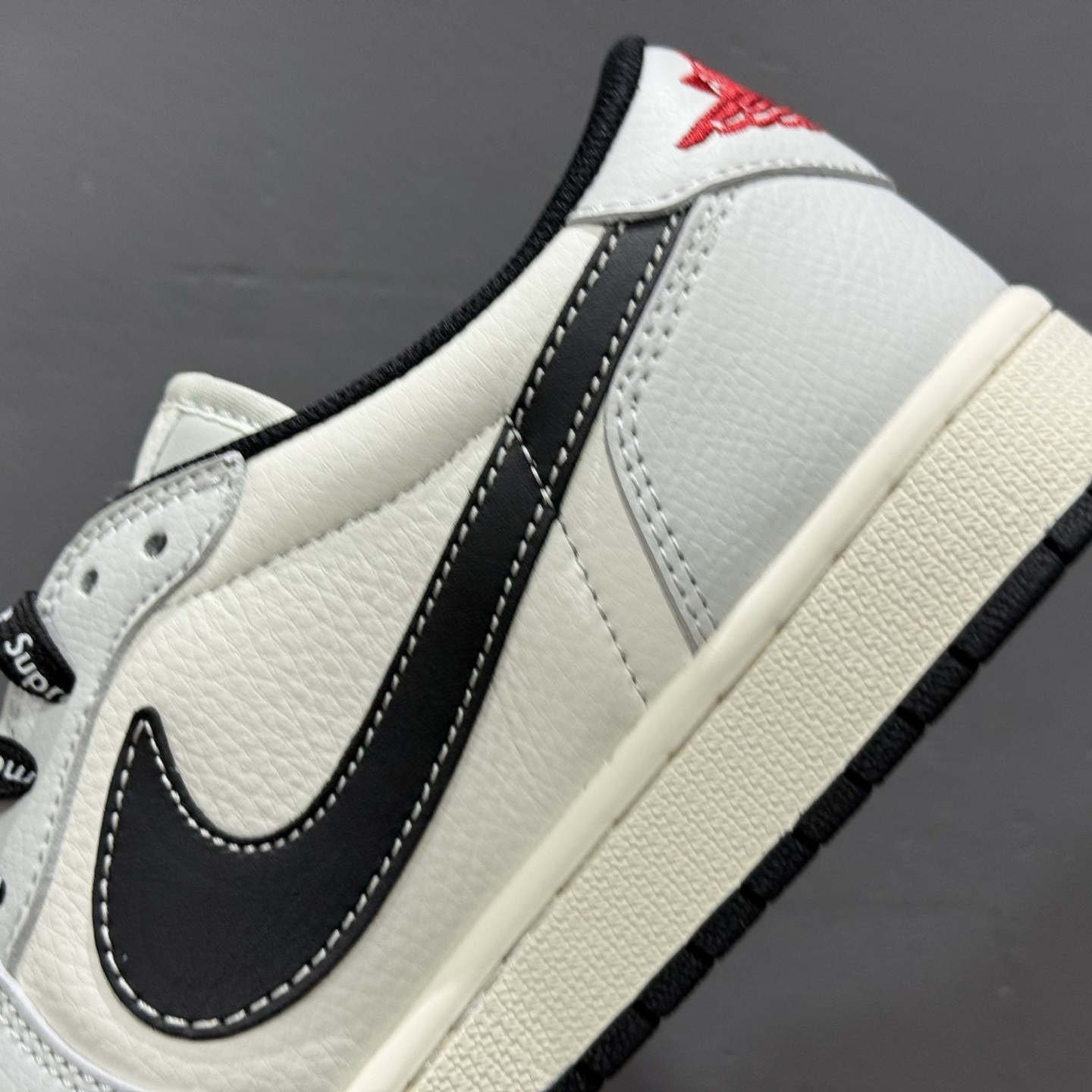 Nk SB Dunk Low 斯图西联名-米白蓝勾 低帮休闲板鞋 SJ2068-119 Nk SB Dunk Low 斯图西联名-米白蓝勾 低帮休闲板鞋 SJ2068-119