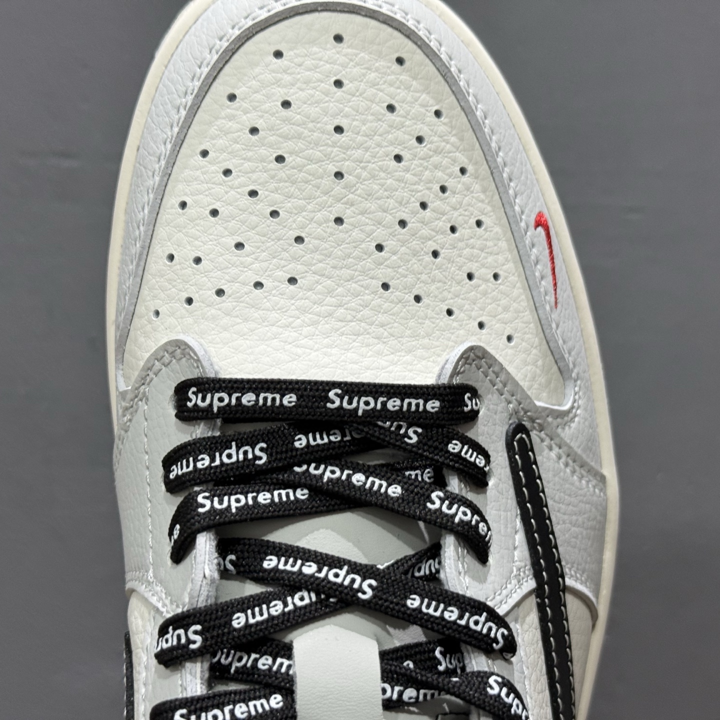 Nk SB Dunk Low 斯图西联名-米白蓝勾 低帮休闲板鞋 SJ2068-119 Nk SB Dunk Low 斯图西联名-米白蓝勾 低帮休闲板鞋 SJ2068-119