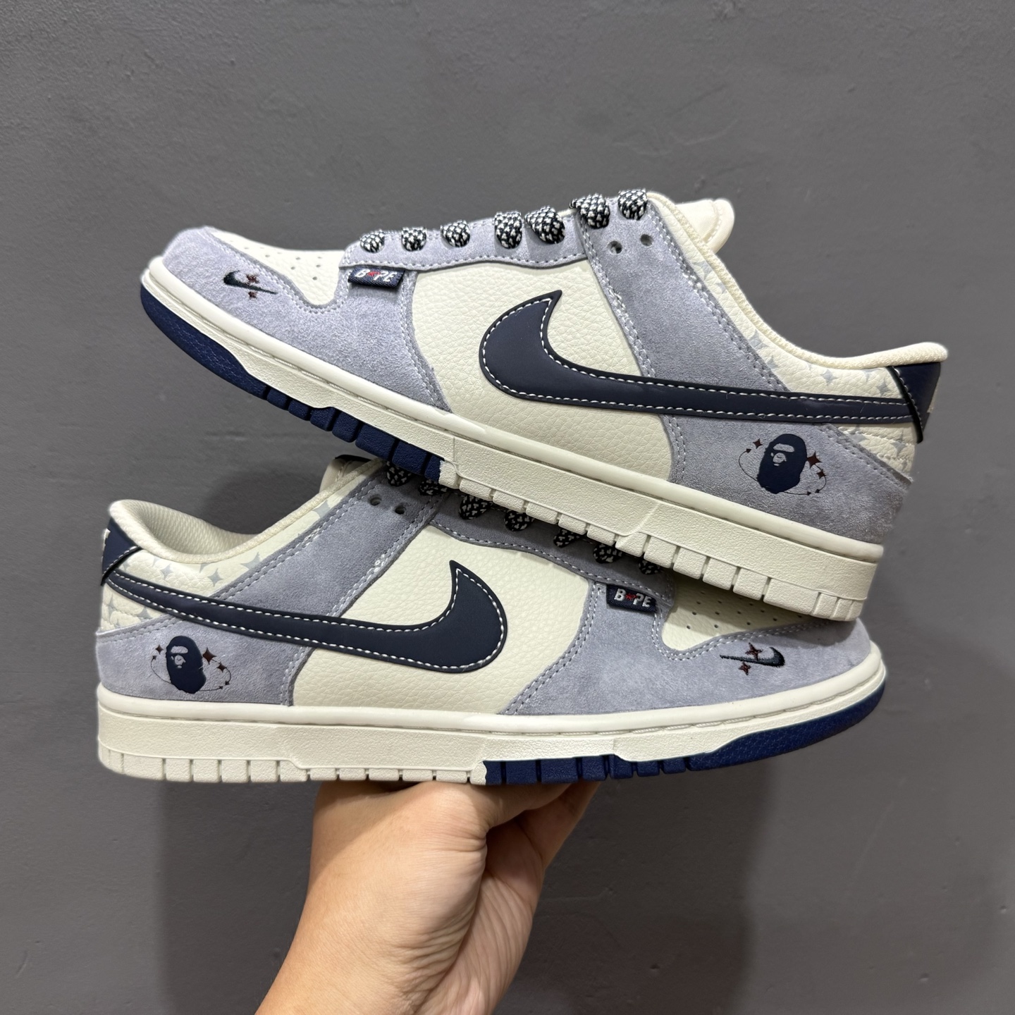 XC版Nk SB Dunk Low UN联名 米棕卡其勾  低帮休闲板鞋  DJ2024-103
