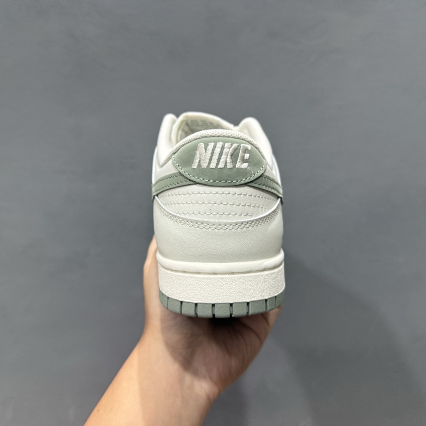 Nike SB Dunk Low 生而自由 周年 高端定制 低帮休闲板鞋 WG0406-021 Nike SB Dunk Low 生而自由 周年 高端定制 低帮休闲板鞋 WG0406-021