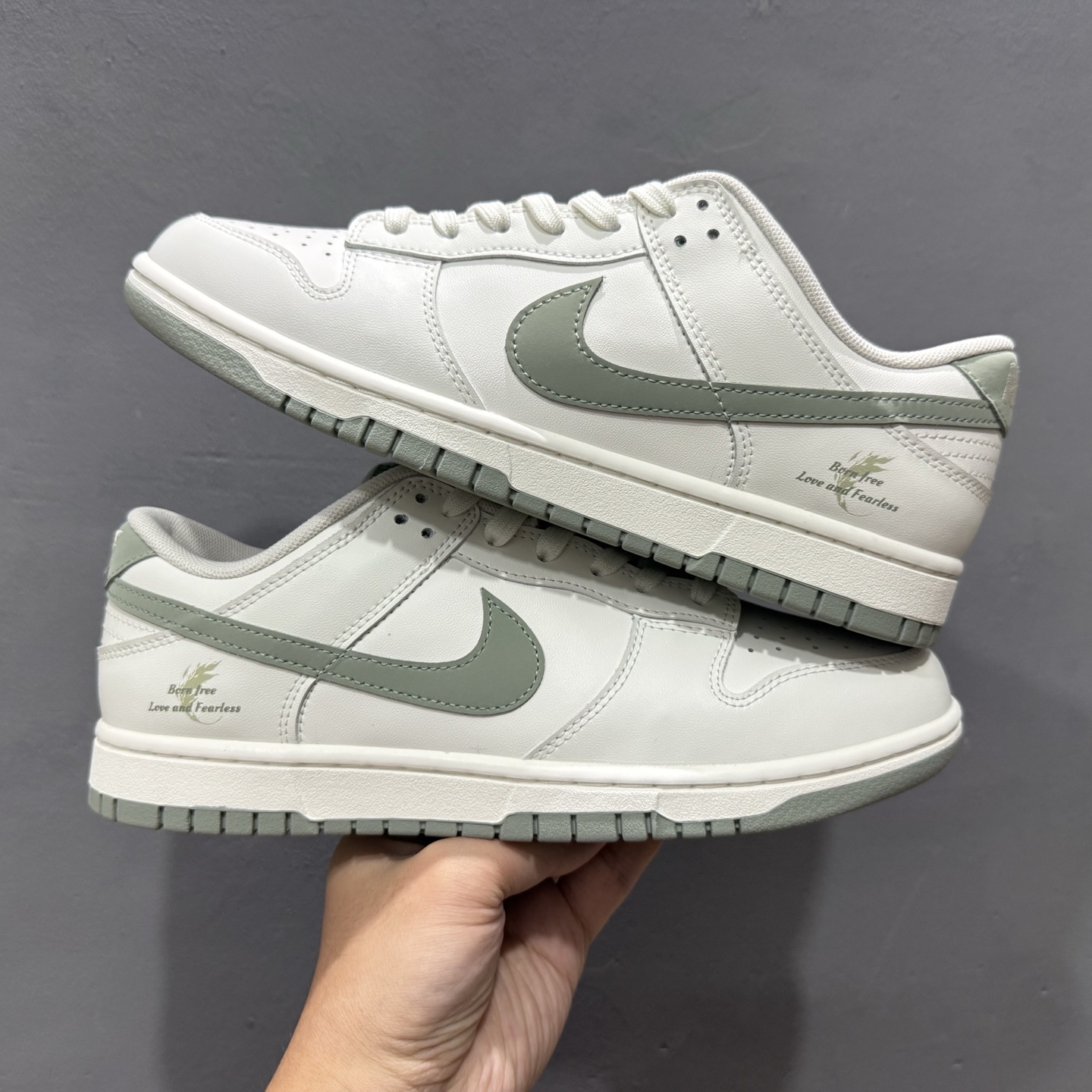 Nike SB Dunk Low 生而自由 周年 高端定制 低帮休闲板鞋 WG0406-021 Nike SB Dunk Low 生而自由 周年 高端定制 低帮休闲板鞋 WG0406-021