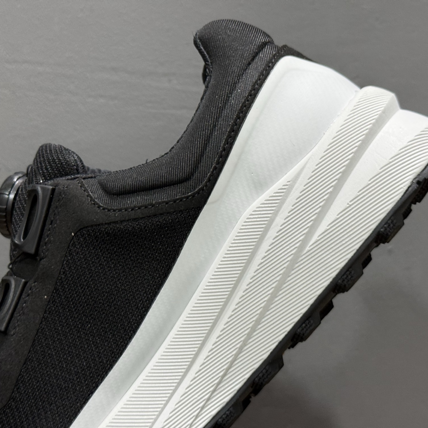 DESCENTE GORE-TEX 迪桑特时尚舒适百搭防滑耐磨低帮生活休闲鞋