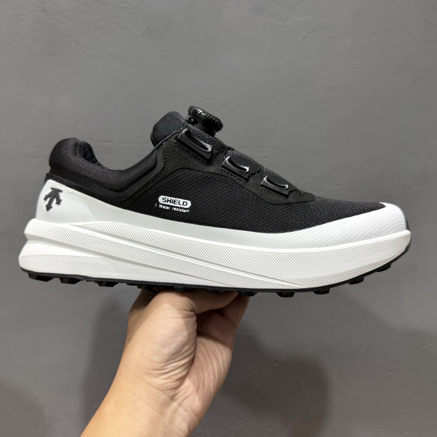 DESCENTE GORE-TEX 迪桑特时尚舒适百搭防滑耐磨低帮生活休闲鞋