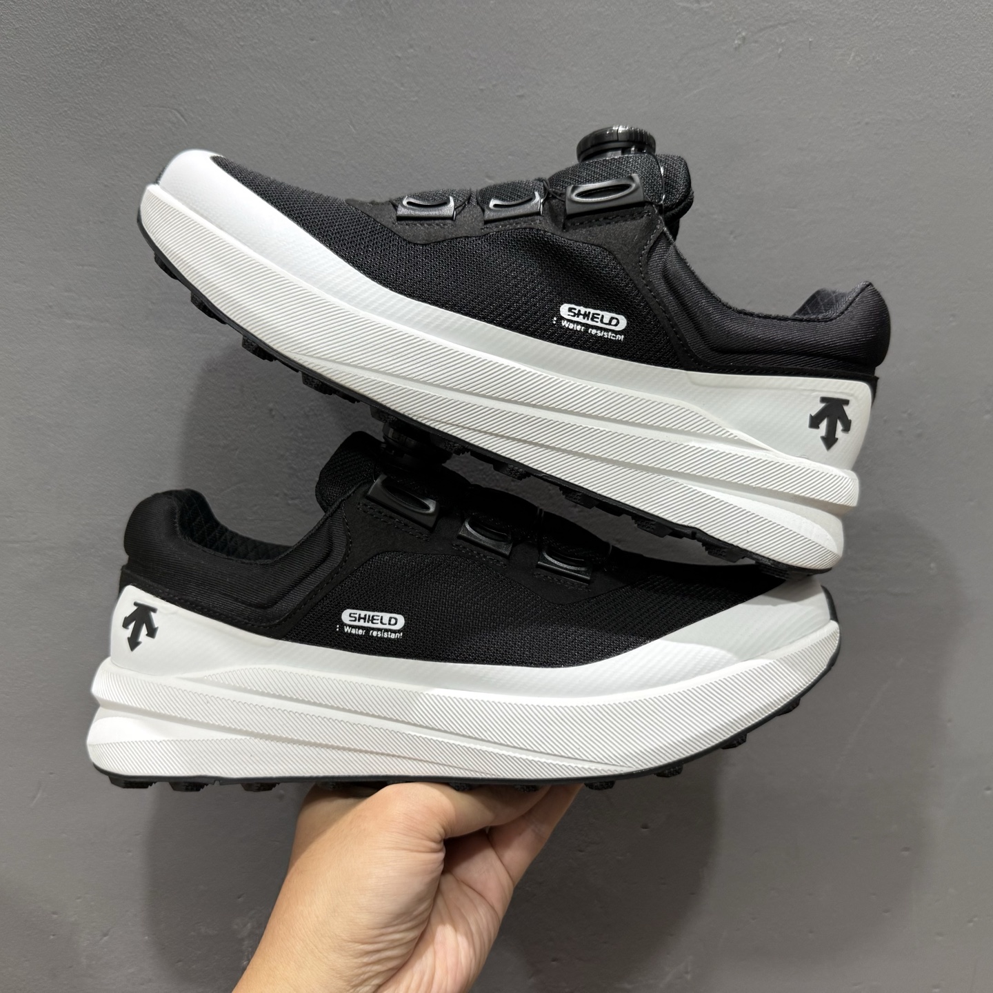 DESCENTE GORE-TEX 迪桑特时尚舒适百搭防滑耐磨低帮生活休闲鞋