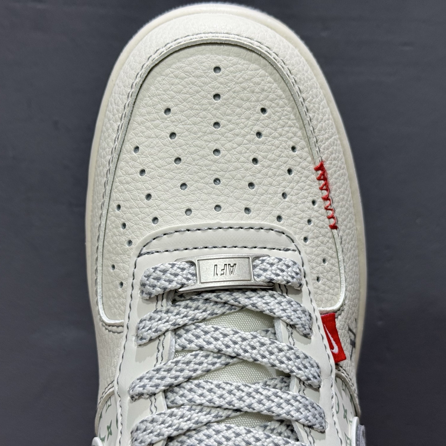 Nike Air Force 1'07 Low LV联名 米灰小双勾 空军一号低帮休闲板鞋 YX5066-350 Nike Air Force 1'07 Low LV联名 米灰小双勾 空军一号低帮休闲板鞋 YX5066-350