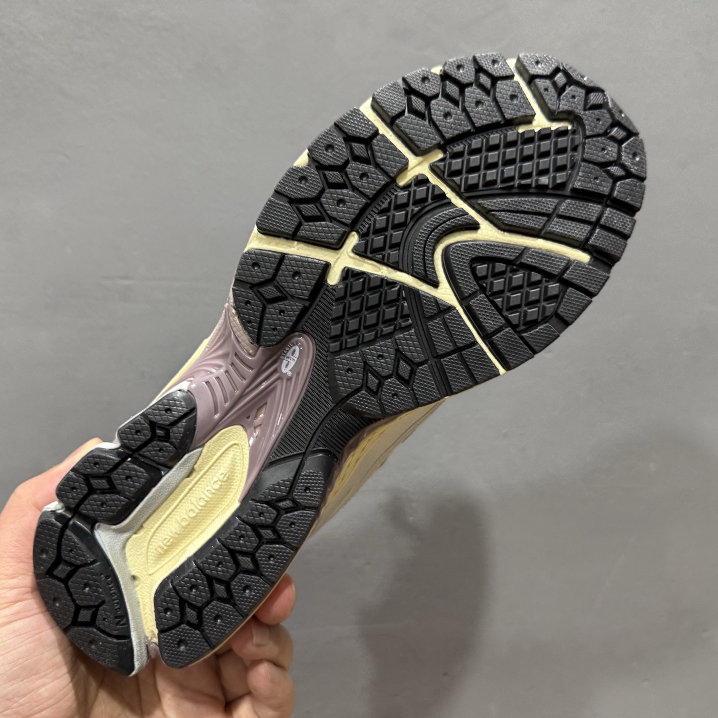 New Balance 1906系列复古老爹风休闲运动慢跑鞋 U1906RNF