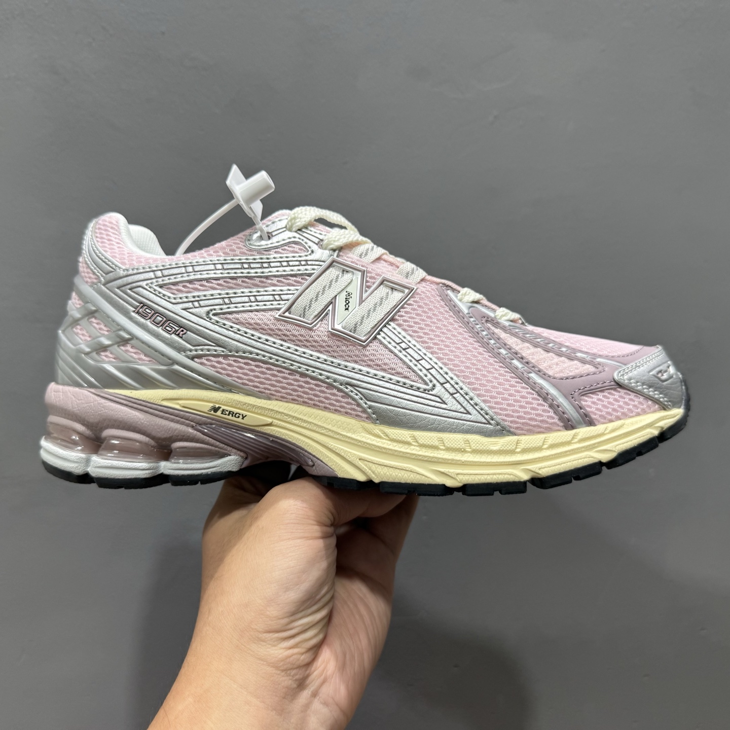 New Balance 1906系列复古老爹风休闲运动慢跑鞋 U1906RNF