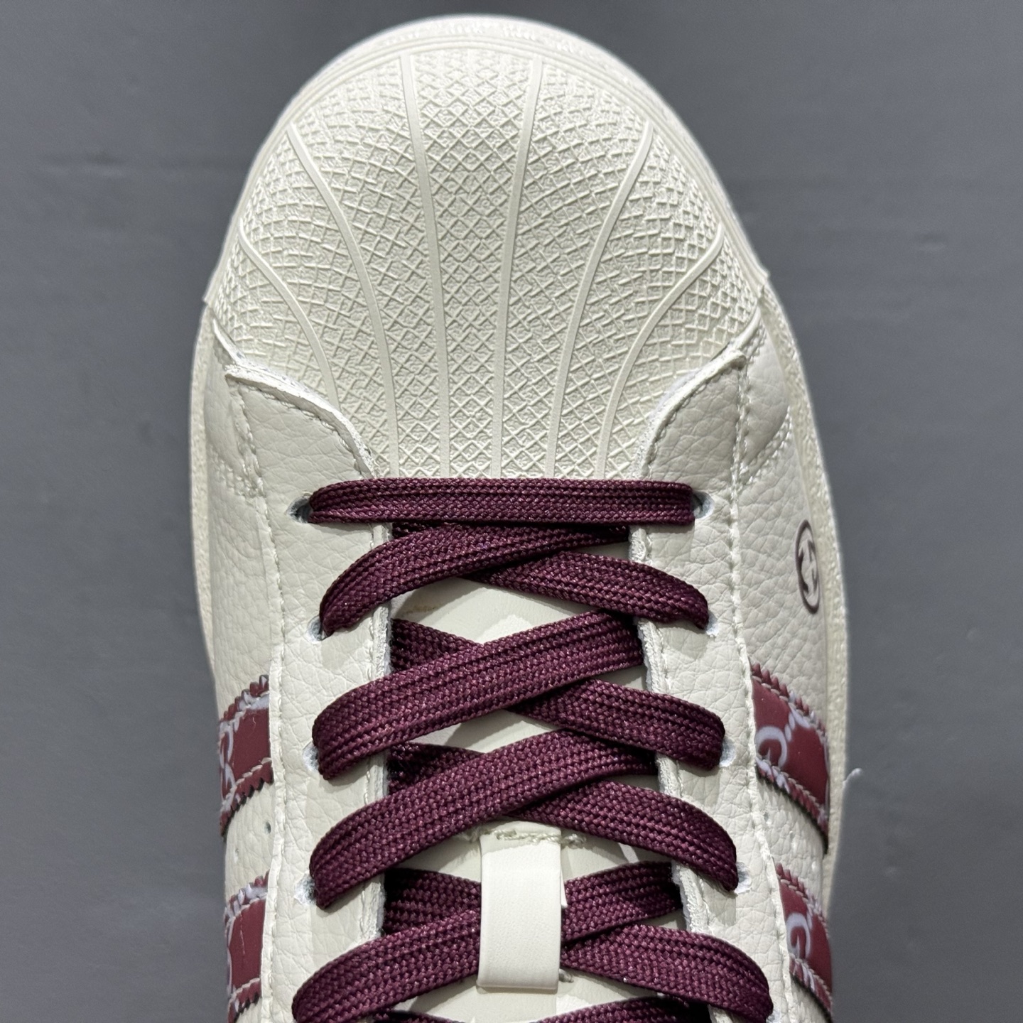 ＃纯原 CLOT x AD Originals #贝壳头古驰联名限定 贴合柔软皮料红白配色  DS0015