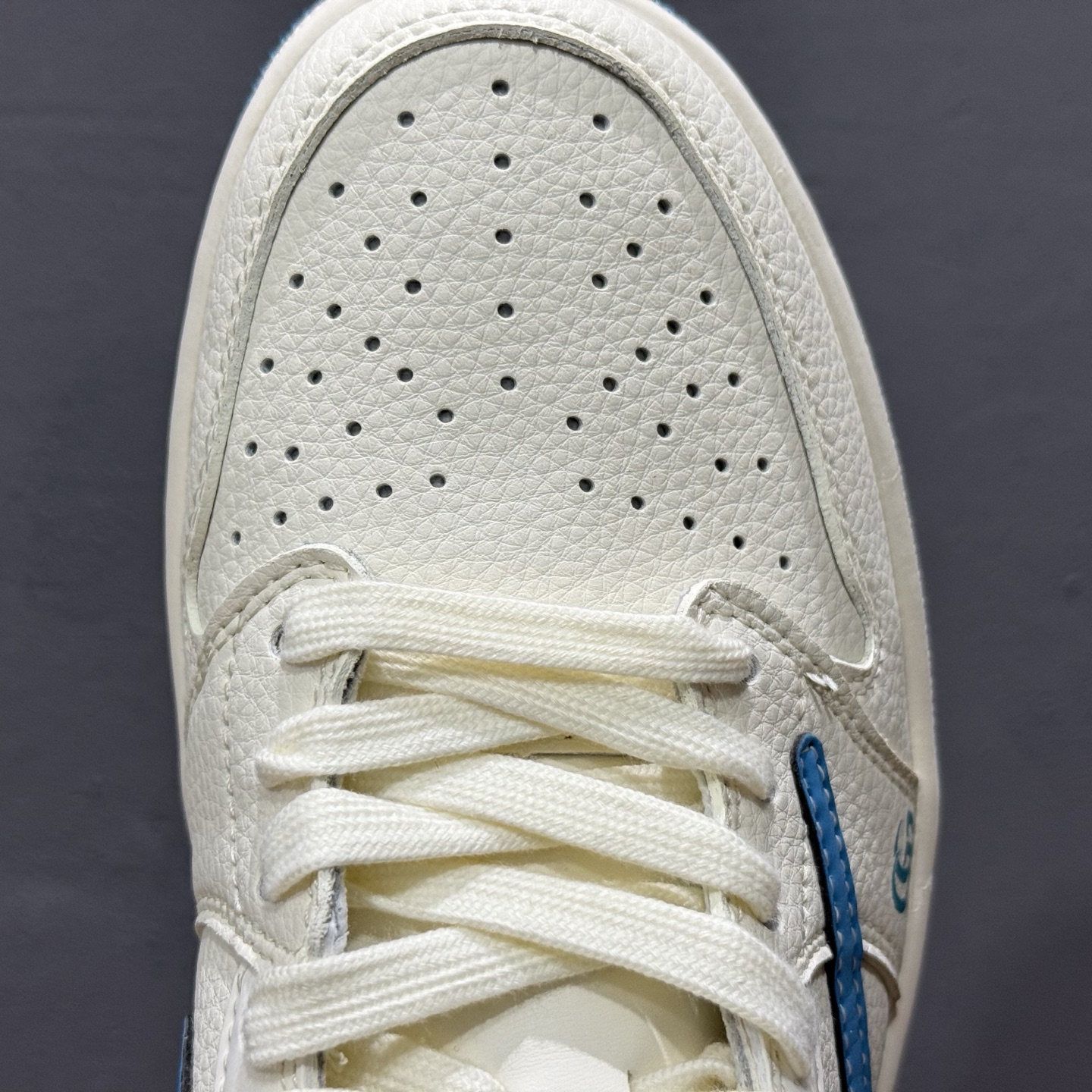 Travis Scott x Fragment Design x Jordan Air Jordan 1 Low OG SP “古驰联名——蓝勾蓝底”低帮休闲板鞋 ZH2598-165 Travis Scott x Fragment Design x Jordan Air Jordan 1 Low OG SP “古驰联名——蓝勾蓝底”低帮休闲板鞋 ZH2598-165