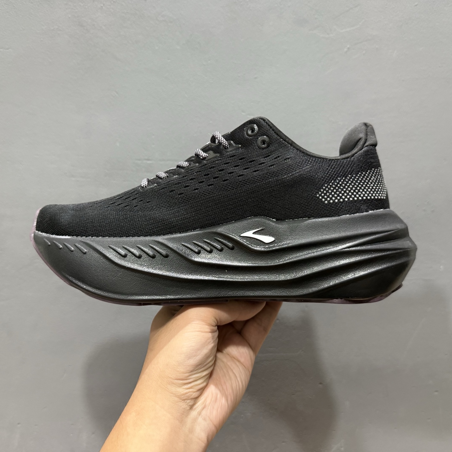 Z版 Brooks 布鲁克斯 Hyperion Max 2 超弹轻盈跑步鞋 低帮透气缓震支撑休闲运动慢跑鞋 120420 1B 077