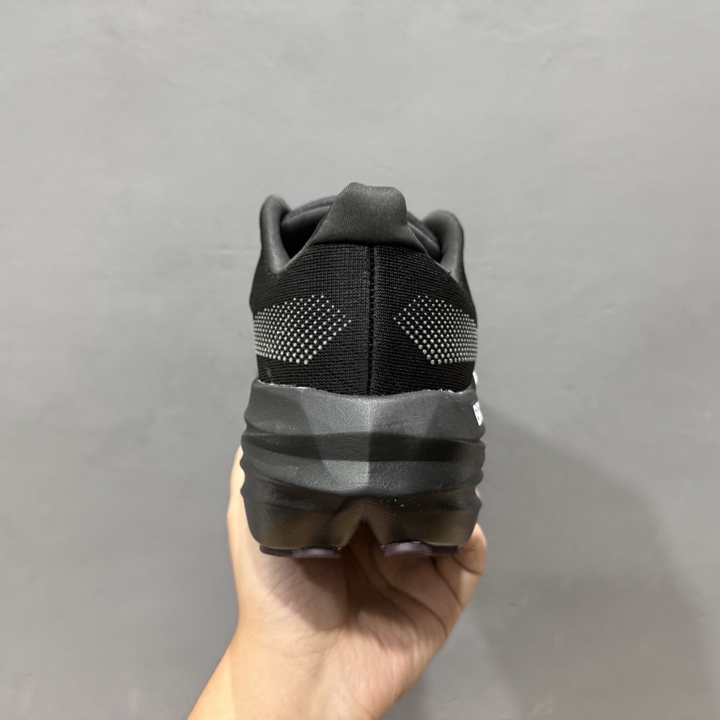 Z版 Brooks 布鲁克斯 Hyperion Max 2 超弹轻盈跑步鞋 低帮透气缓震支撑休闲运动慢跑鞋 120420 1B 077