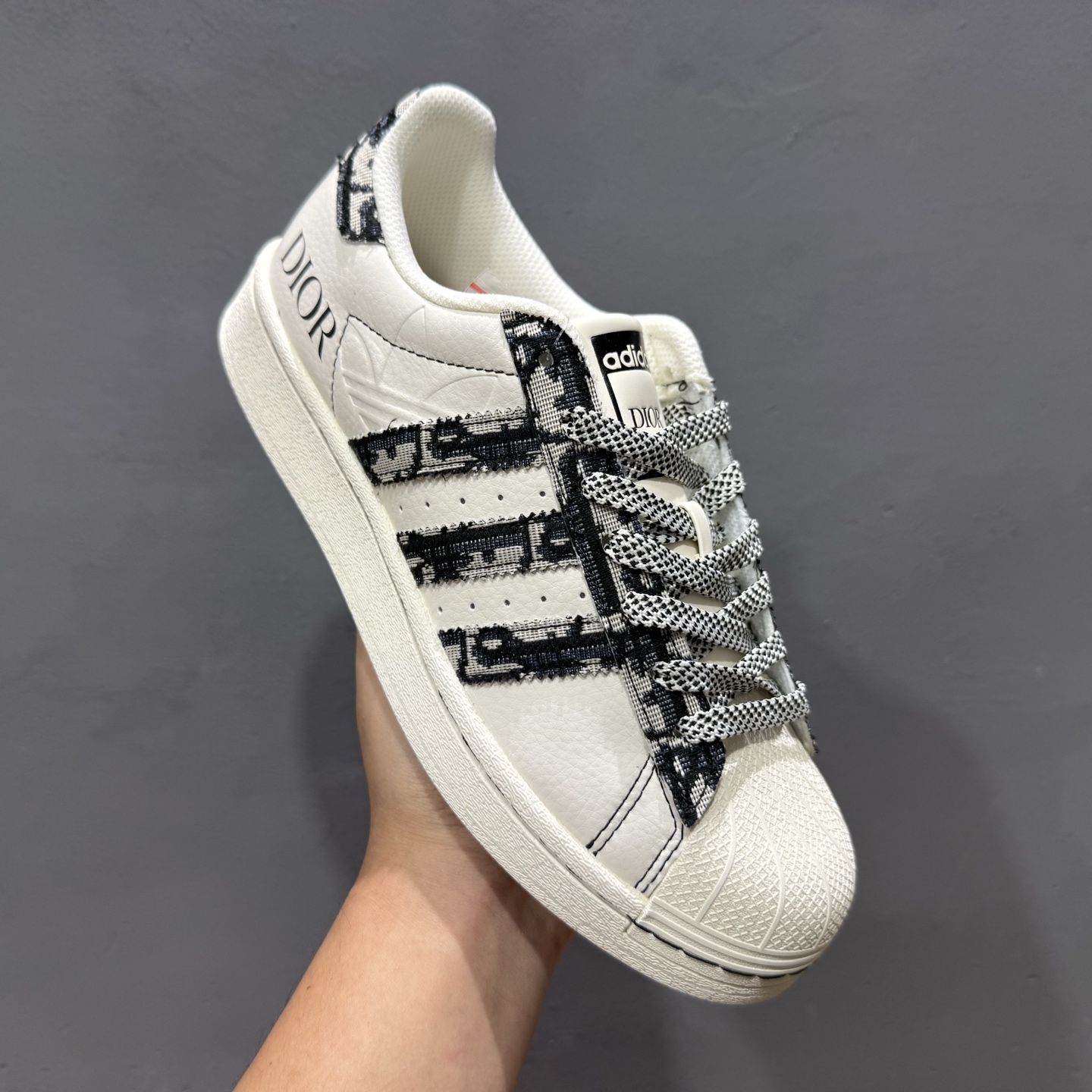 Adidas Originals Superstar 联名款 经典贝壳头 XS0019