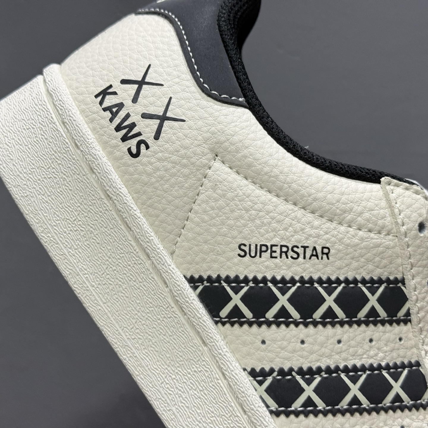 Adidas Originals Superstar 联名款 经典贝壳头 CG0008 Adidas Originals Superstar 联名款 经典贝壳头 CG0008