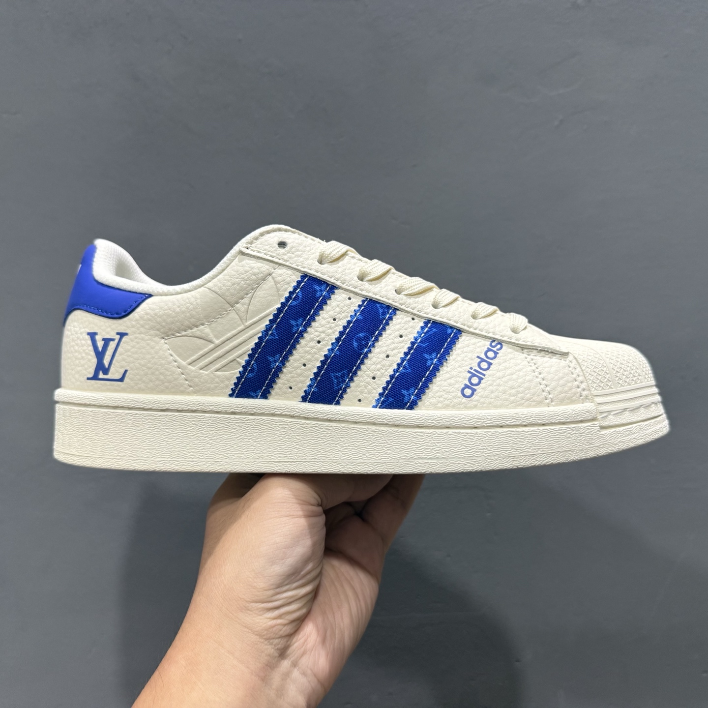 Adidas Originals Superstar 联名款 经典贝壳头 AD0006