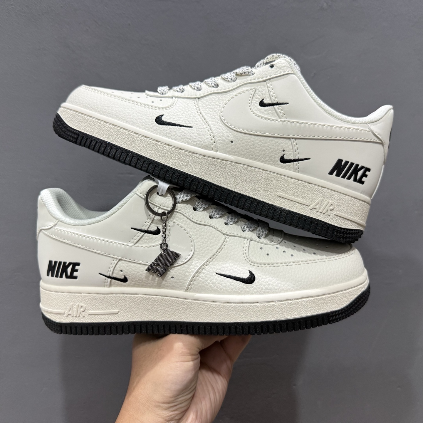 Nike Air Force 1'07 Low 耐克联名 黑小三勾 空军一号低帮休闲板鞋 XX3168-183