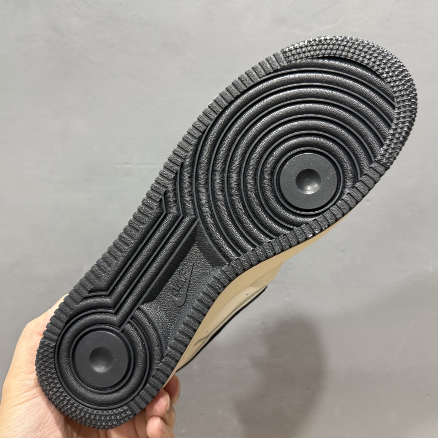 Nike Air Force 1'07 Low 斯图西联名 白灰 空军一号低帮休闲板鞋 KK1988-093 Nike Air Force 1'07 Low 斯图西联名 白灰 空军一号低帮休闲板鞋 KK1988-093