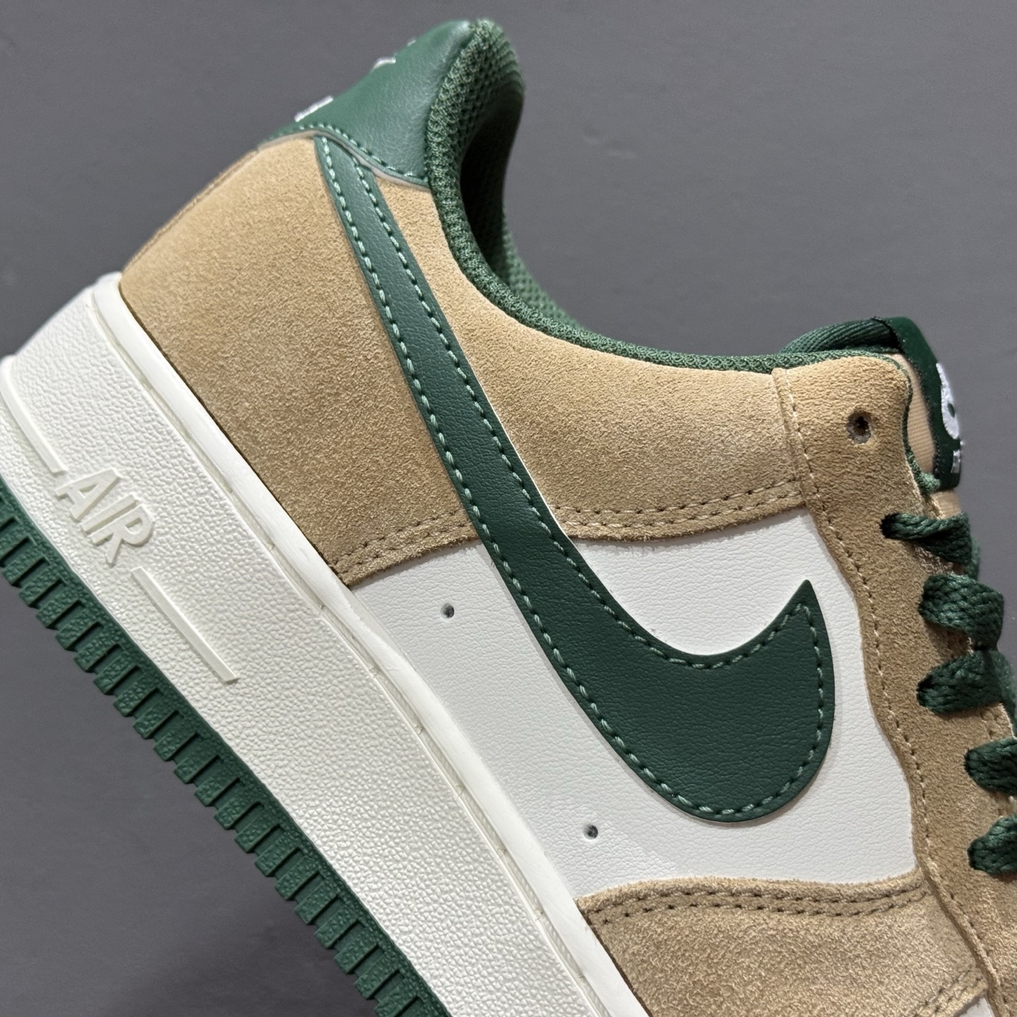 Nike Air Force 1'07 Low 白棕绿 空军一号低帮休闲板鞋 FQ8714-203 Nike Air Force 1'07 Low 白棕绿 空军一号低帮休闲板鞋 FQ8714-203