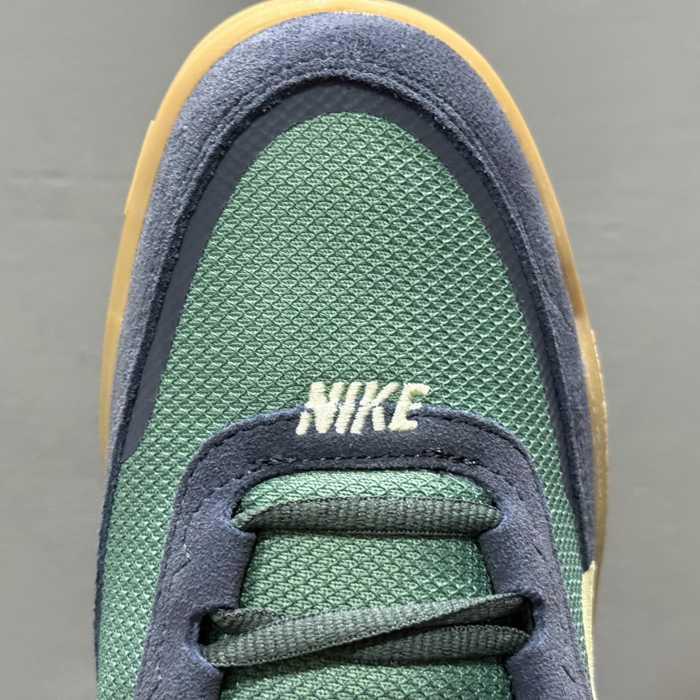 Nike SB Day One 蓝绿色  FN4210-401