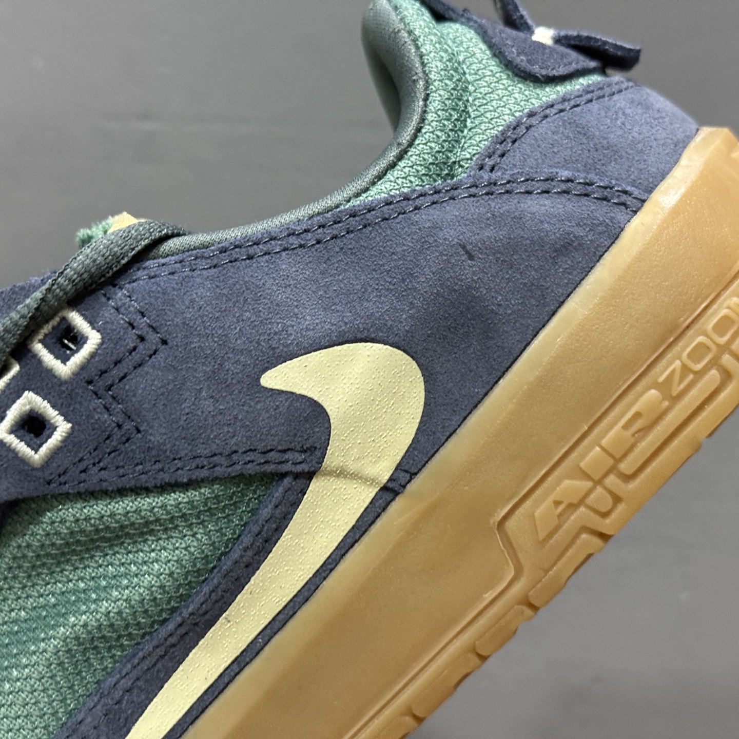 Nike SB Day One 蓝绿色  FN4210-401