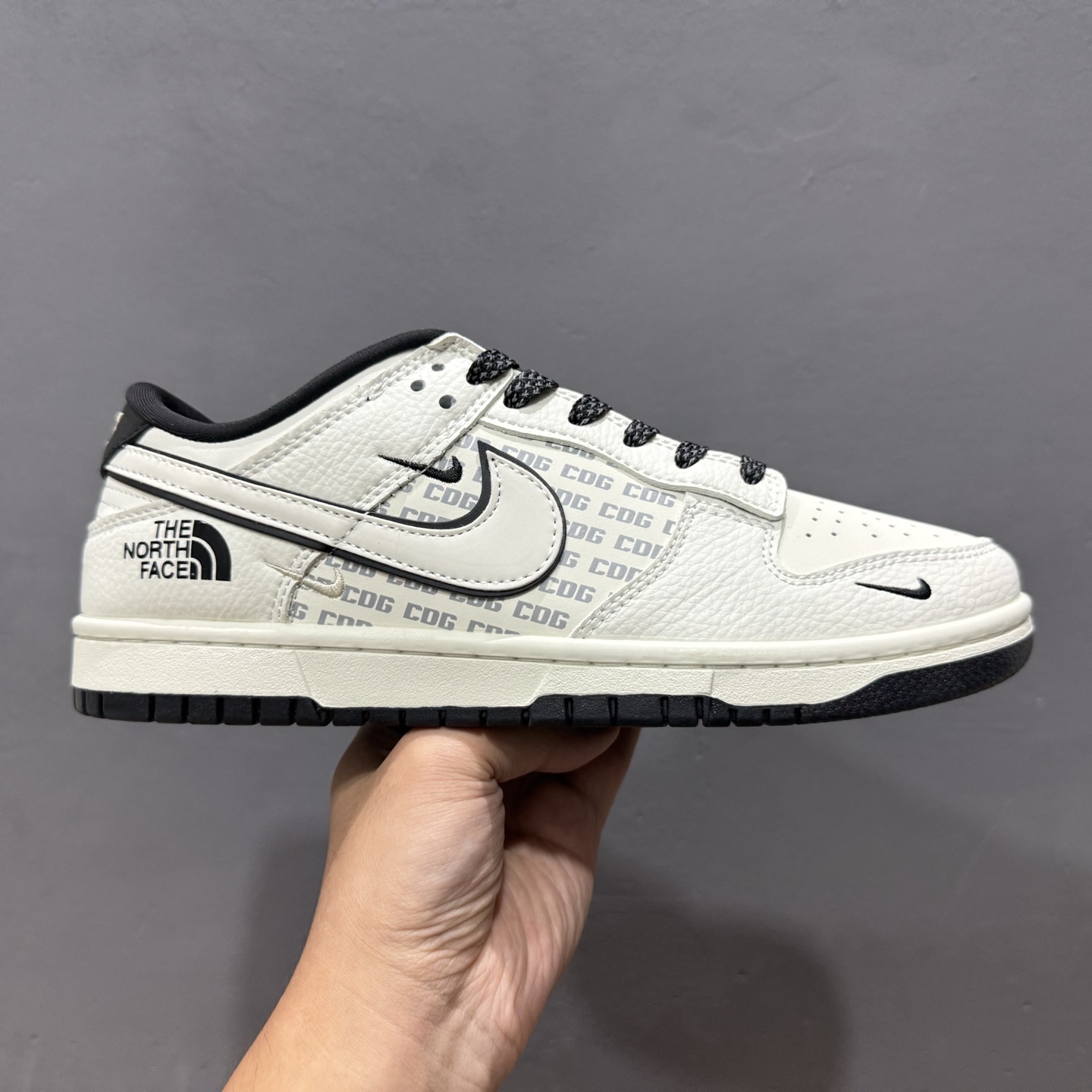 Nike SB Dunk Low 北面联名 黑白三小勾 周年高端定制 低帮休闲板鞋 SC9207-423