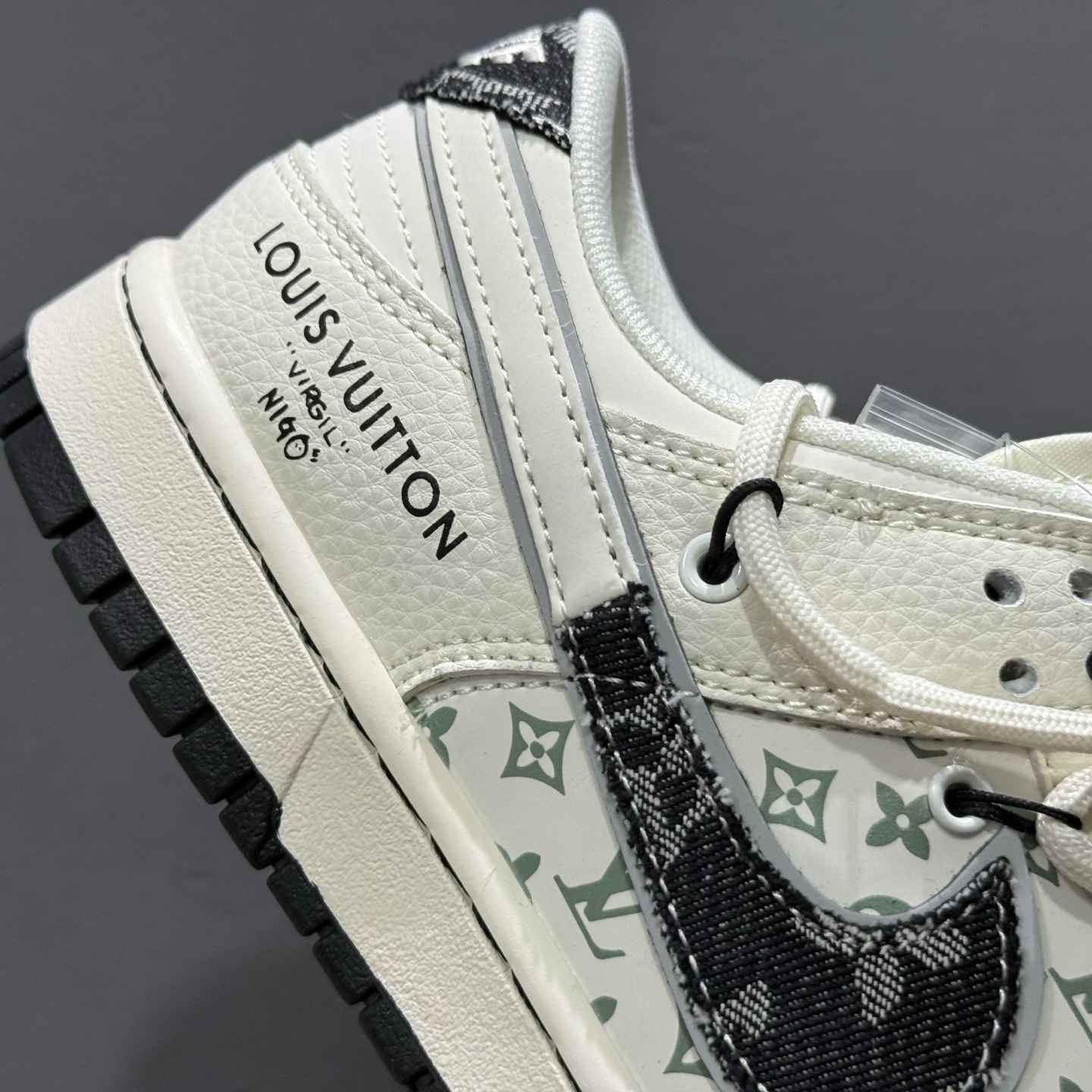 XC版Travis Scott x Fragment Design x Air Jordan 1 Low OG SP AJ1 乔1 LV联名 黑牛仔布 低帮文化休闲板鞋 YX5066-338