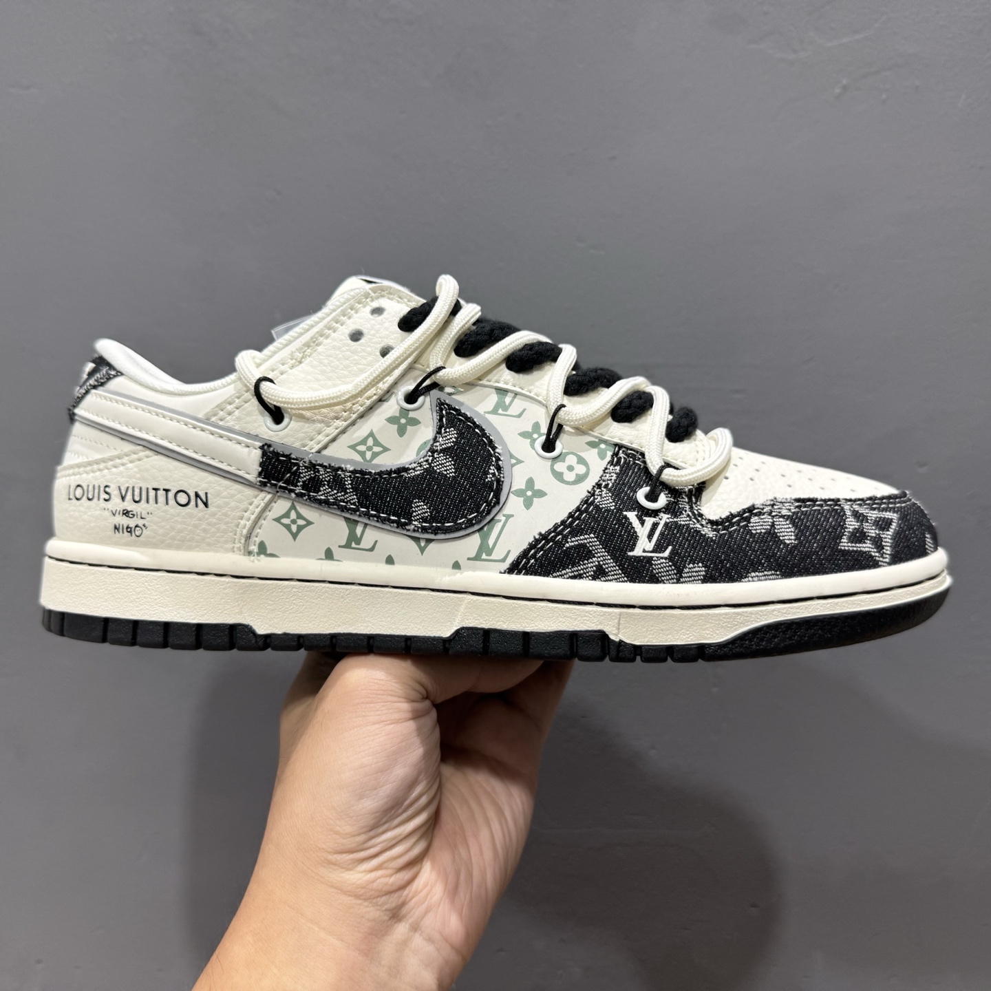 XC版Travis Scott x Fragment Design x Air Jordan 1 Low OG SP AJ1 乔1 LV联名 黑牛仔布 低帮文化休闲板鞋 YX5066-338