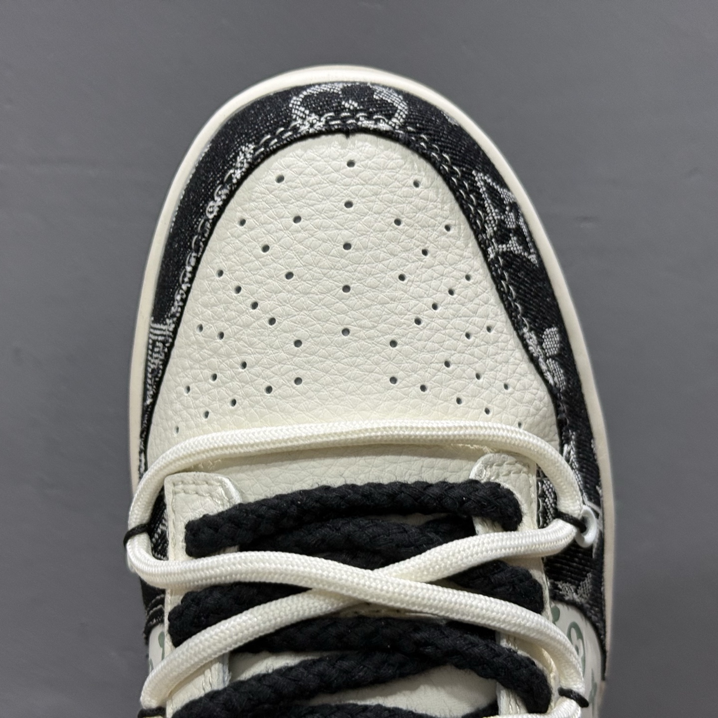 XC版Travis Scott x Fragment Design x Air Jordan 1 Low OG SP AJ1 乔1 LV联名 黑牛仔布 低帮文化休闲板鞋 YX5066-338