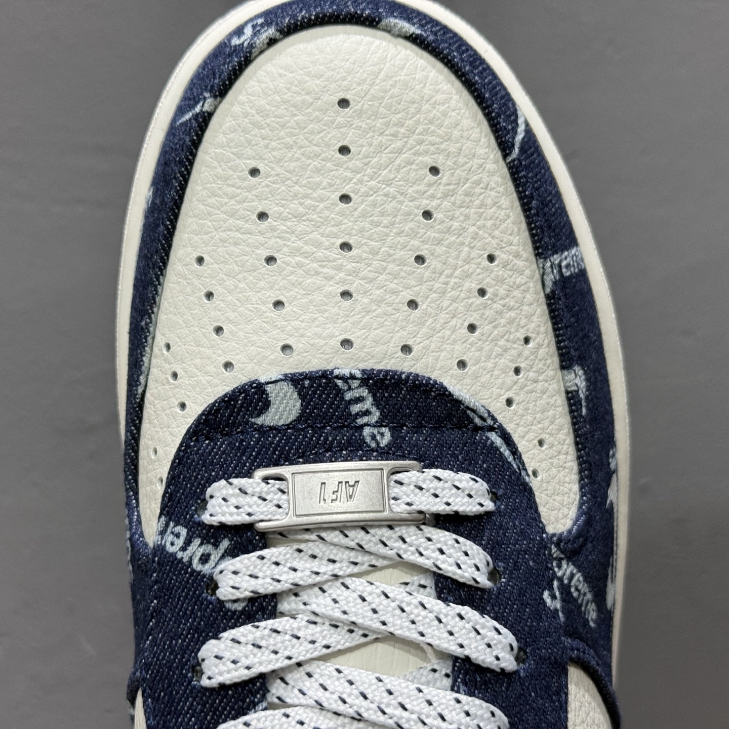 Nike Air Force 1'07 Low Sup联名 蓝牛仔小白勾 空军一号低帮休闲板鞋 LW9279-005 Nike Air Force 1'07 Low Sup联名 蓝牛仔小白勾 空军一号低帮休闲板鞋 LW9279-005