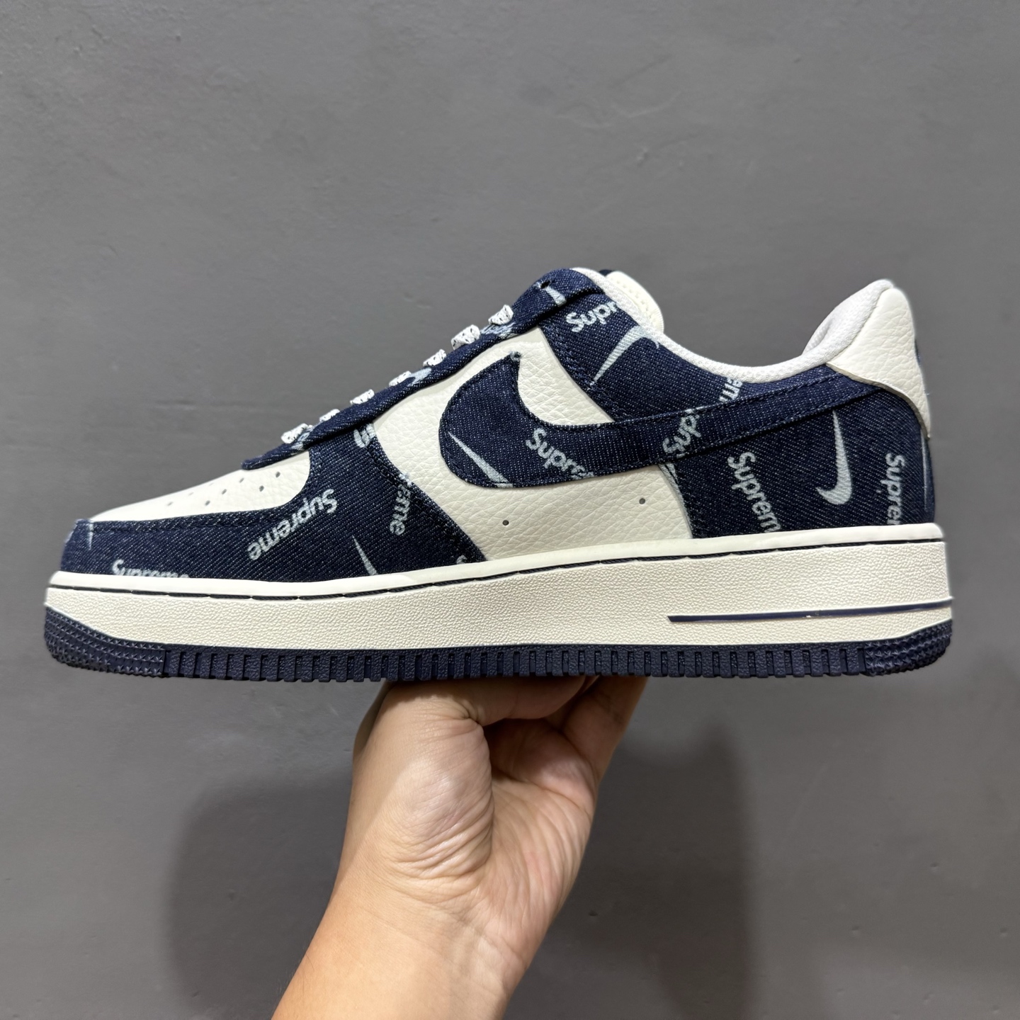 Nike Air Force 1'07 Low Sup联名 蓝牛仔小白勾 空军一号低帮休闲板鞋 LW9279-005 Nike Air Force 1'07 Low Sup联名 蓝牛仔小白勾 空军一号低帮休闲板鞋 LW9279-005