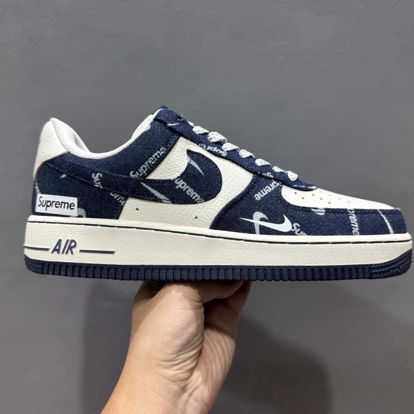 Nike Air Force 1’07 Low Sup联名 蓝牛仔小白勾 空军一号低帮休闲板鞋 LW9279-005 Nike Air Force 1’07 Low Sup联名 蓝牛仔小白勾 空军一号低帮休闲板鞋 LW9279-005