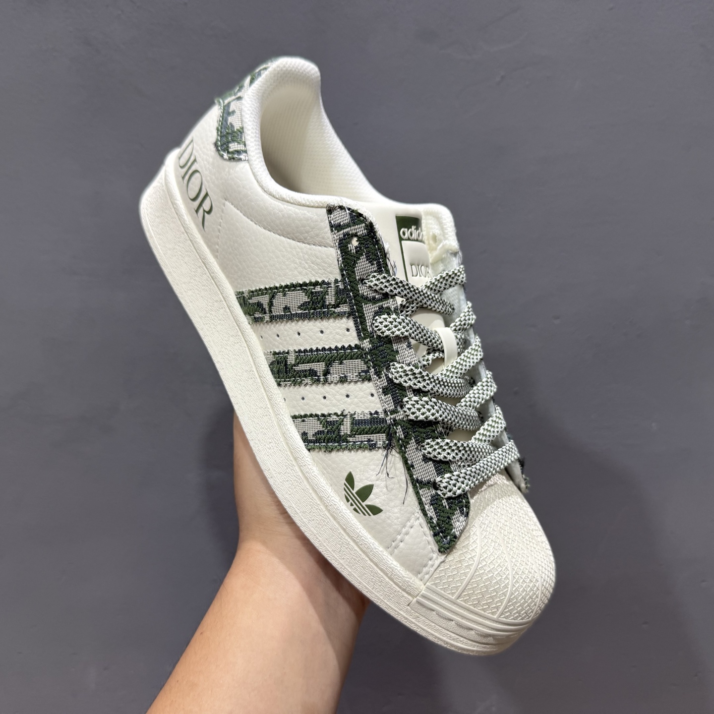 Adidas Originals Superstar 联名款 经典贝壳头 XS0013