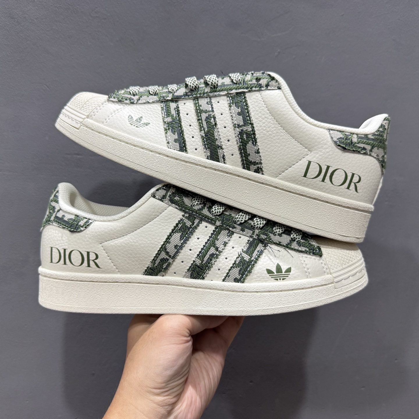 Adidas Originals Superstar 联名款 经典贝壳头 XS0013