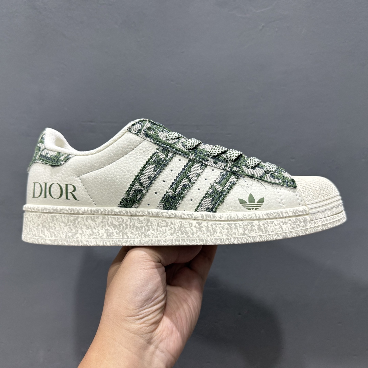 Adidas Originals Superstar 联名款 经典贝壳头 XS0013