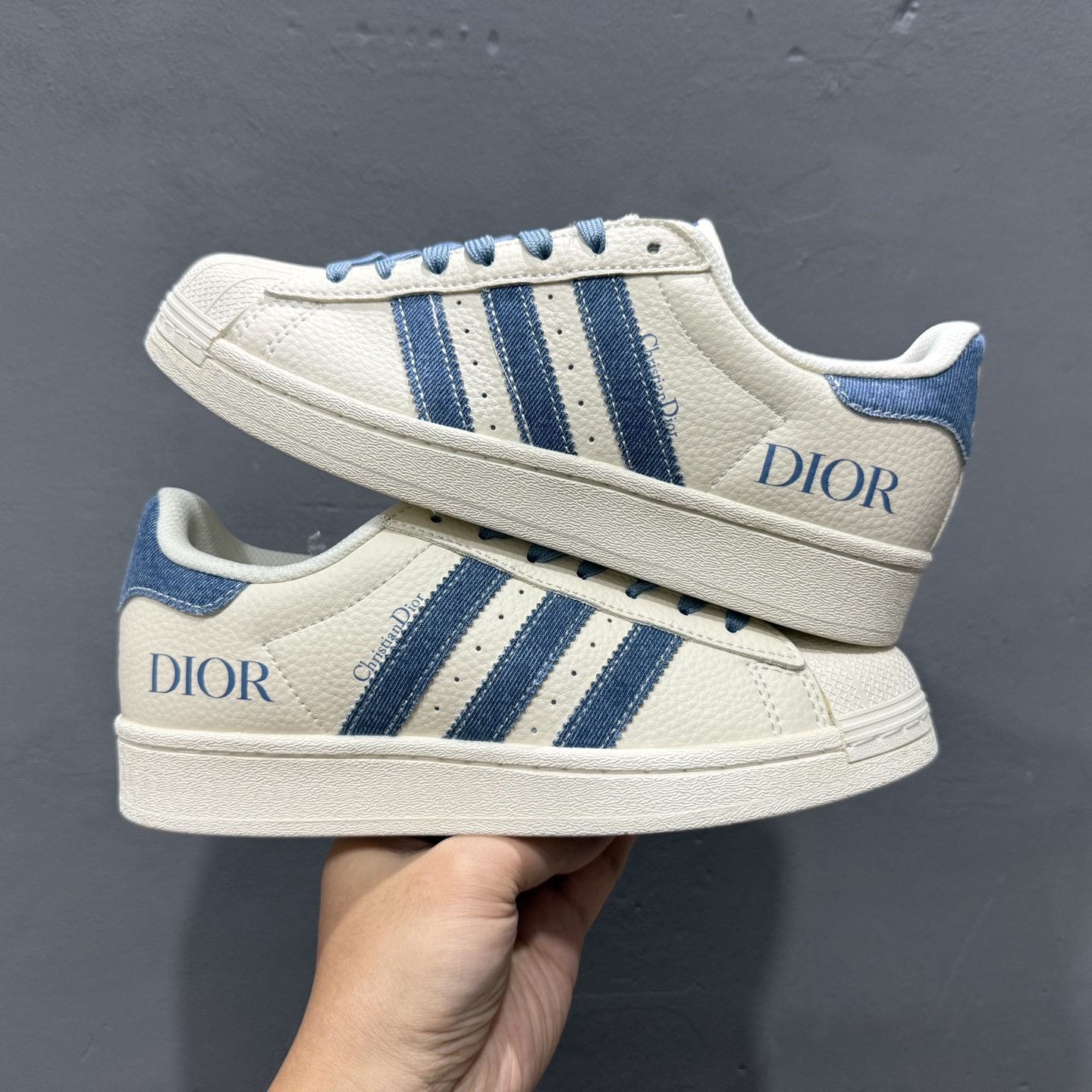 Adidas Originals Superstar 联名款 经典贝壳头 AD8010