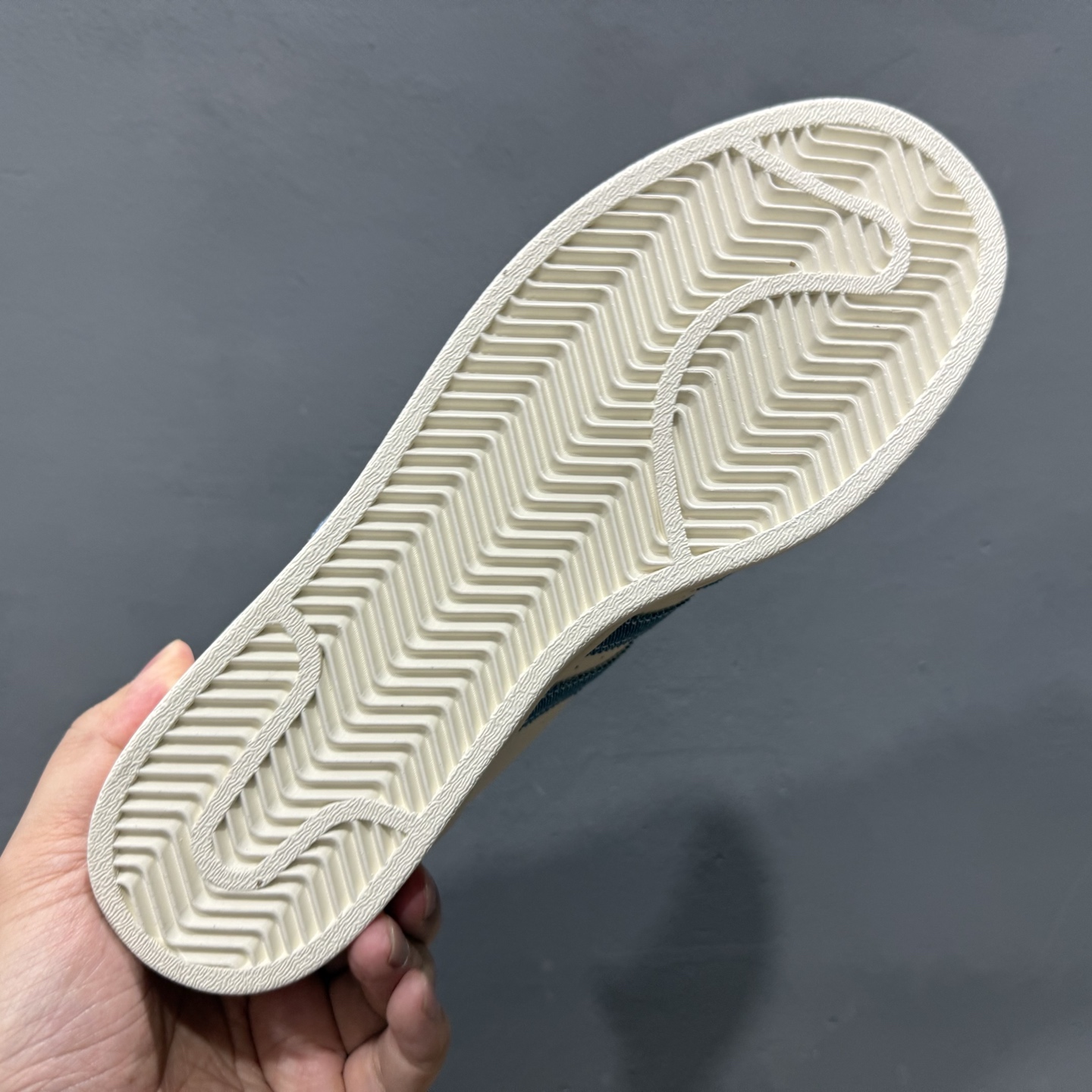 Adidas Originals Superstar 联名款 经典贝壳头 AD8010