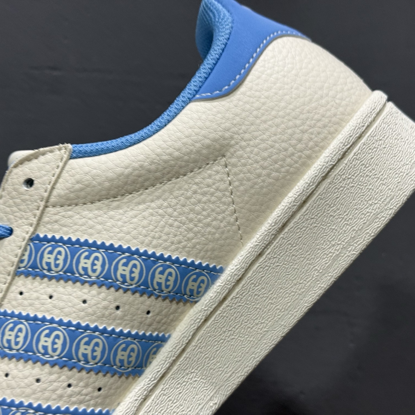 Adidas Originals Superstar 联名款 经典贝壳头 XG0011 Adidas Originals Superstar 联名款 经典贝壳头 XG0011