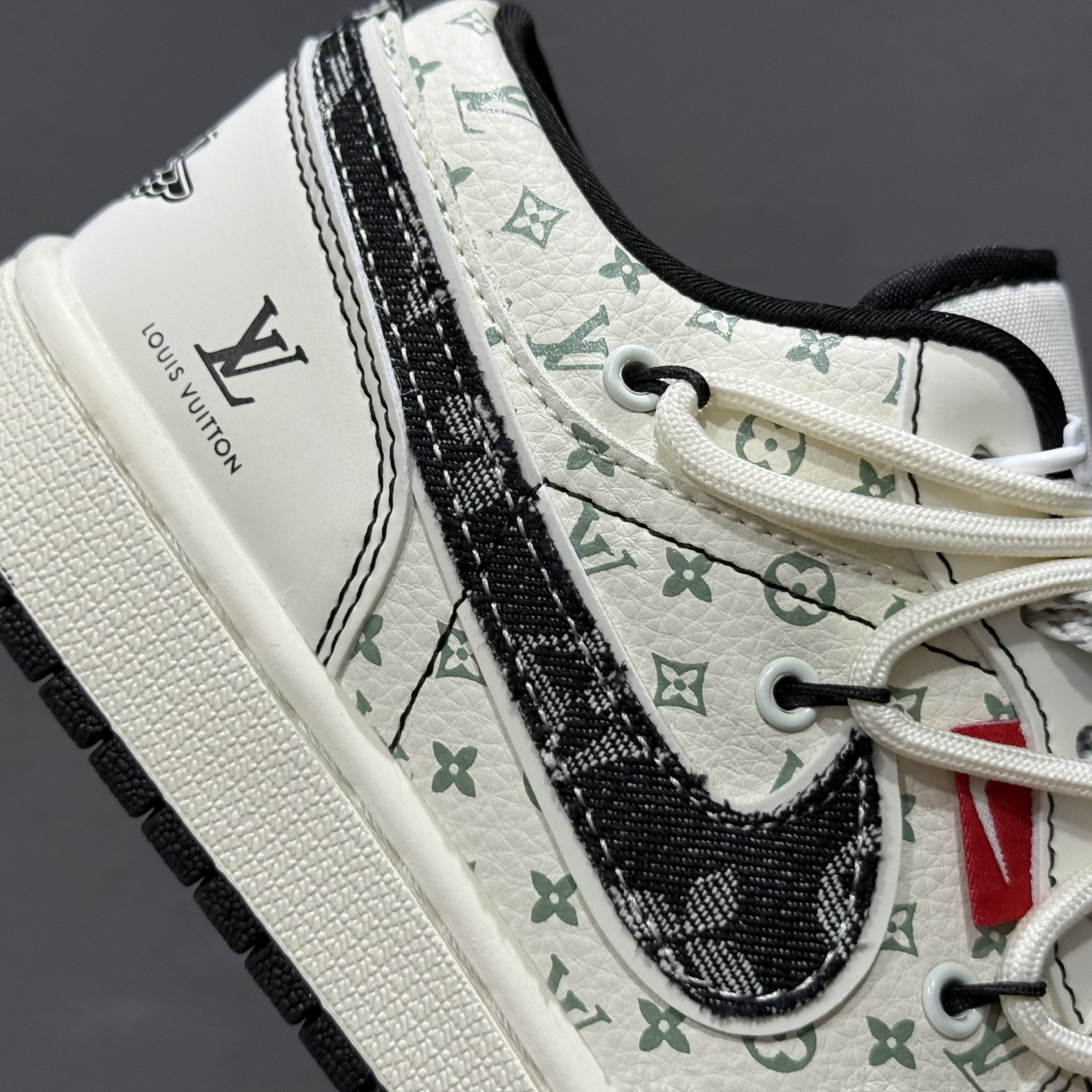 Louis Vuitton x Air Jordan 1 黑布勾抽绳 YX5066-356